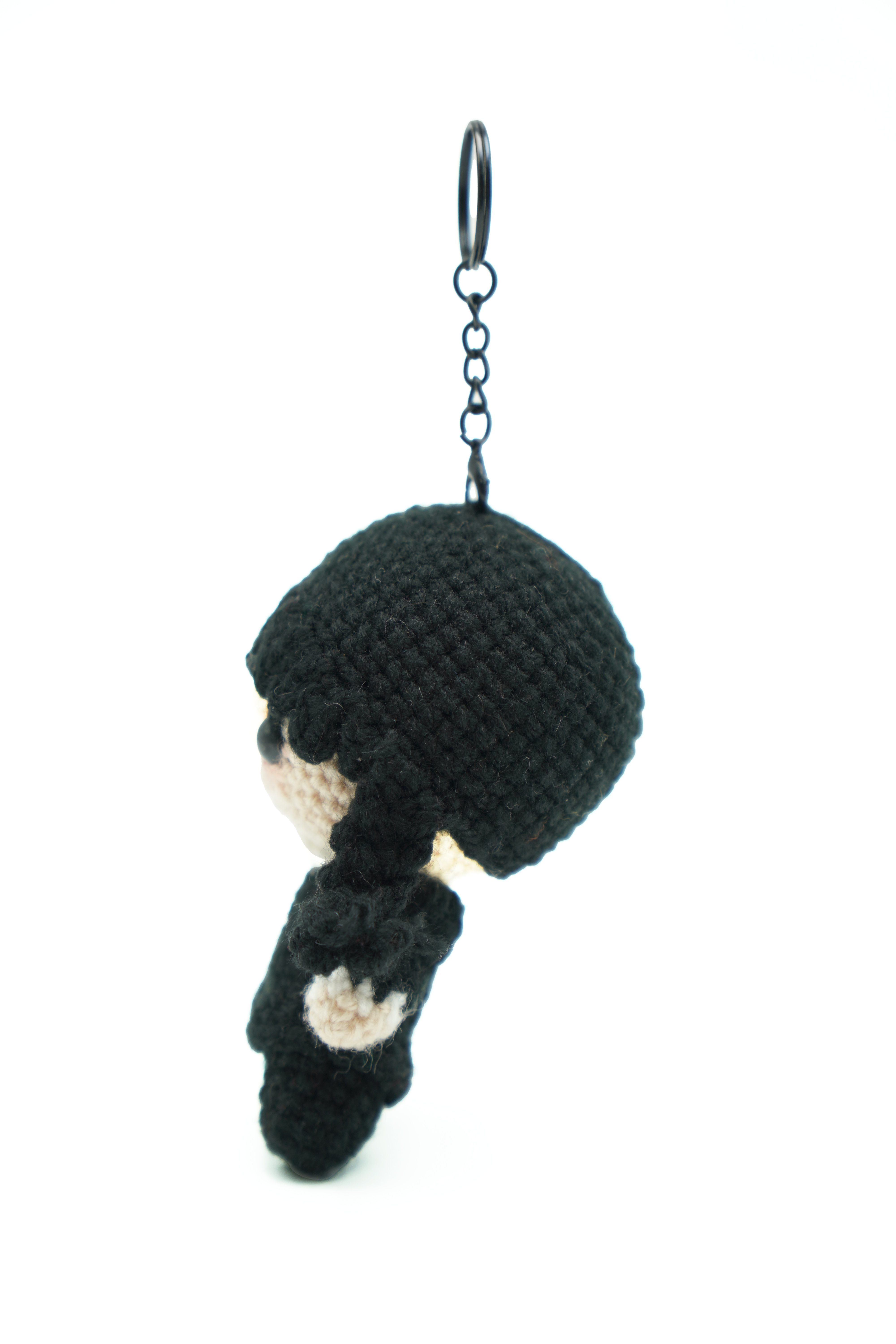 Dije de ganchillo de Wednesday Addams