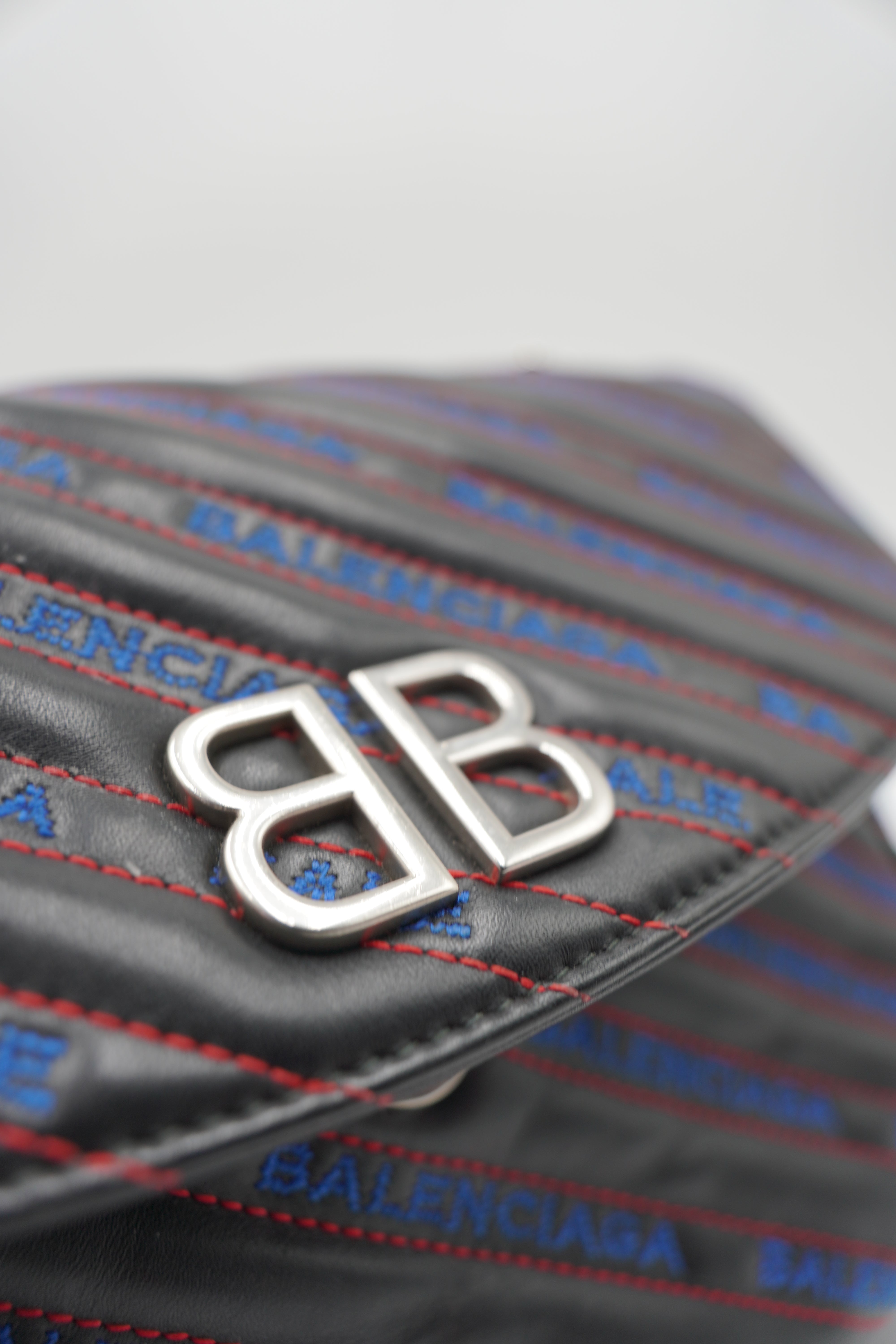 Balenciaga Borsa Tracolla Charms Paris Matelassé