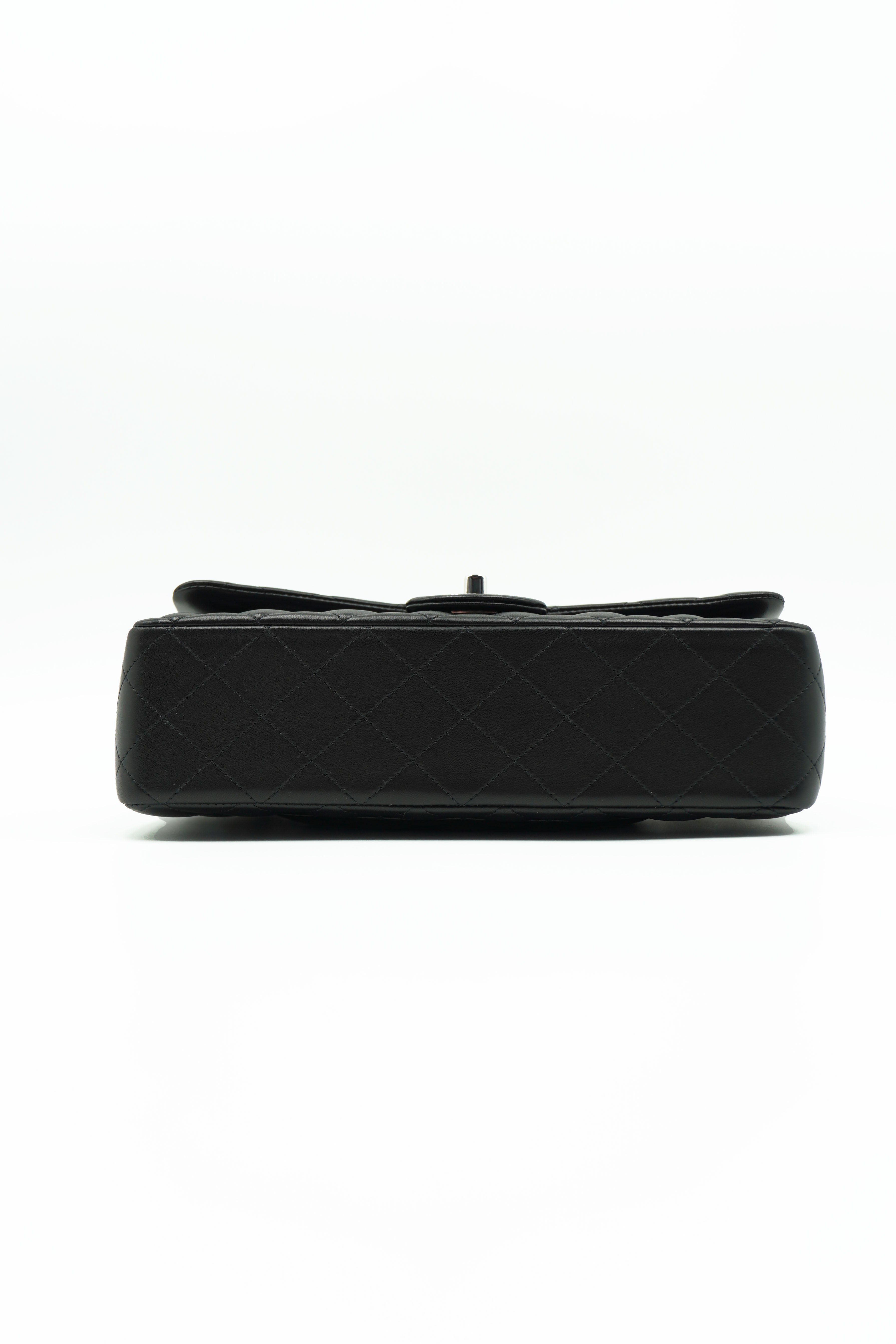 Bolso Chanel Timeless de piel de cordero clásico negro - Usado auténtico