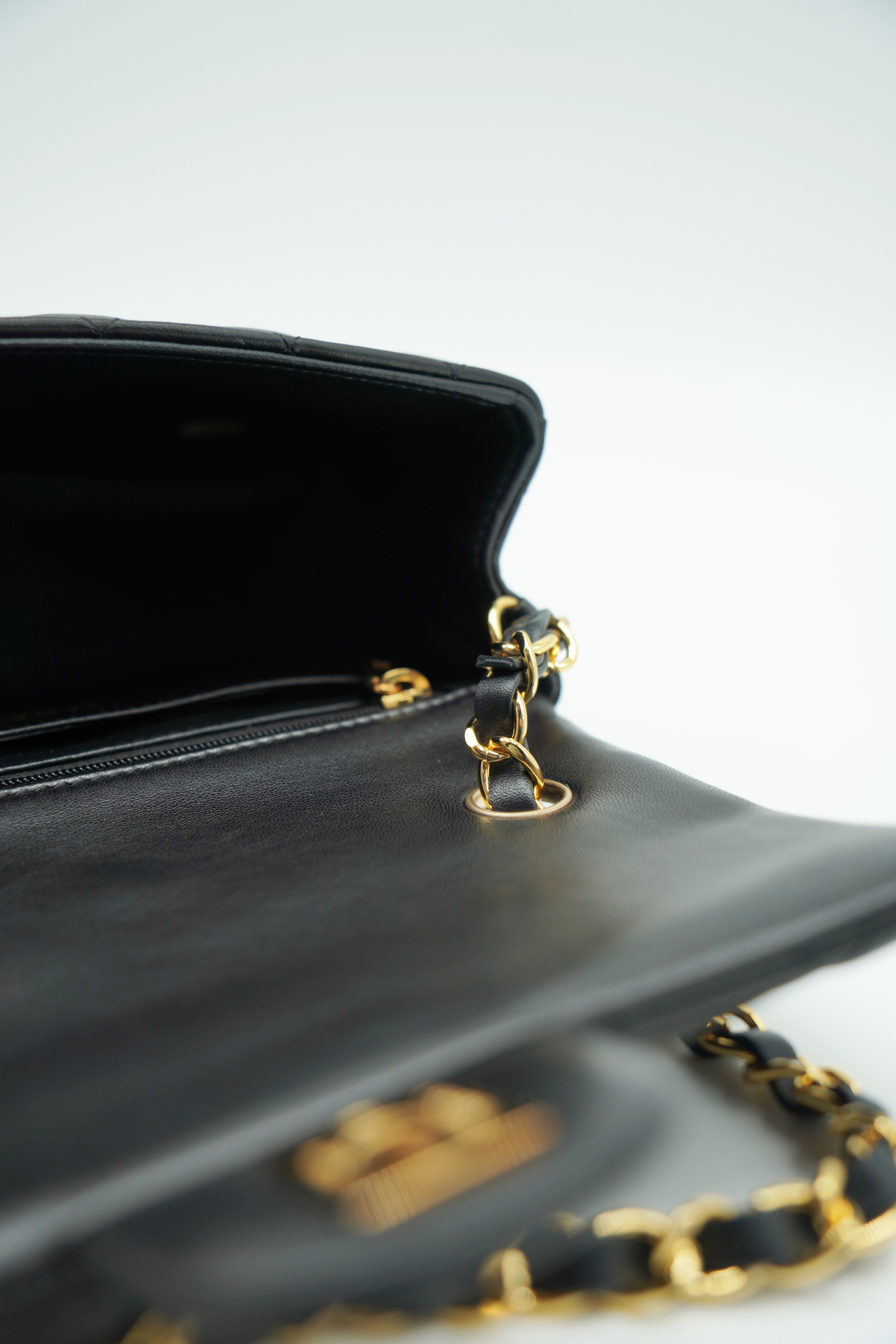 Chanel Borsa Classic Timeless Mini Flap Lambiskin Nero