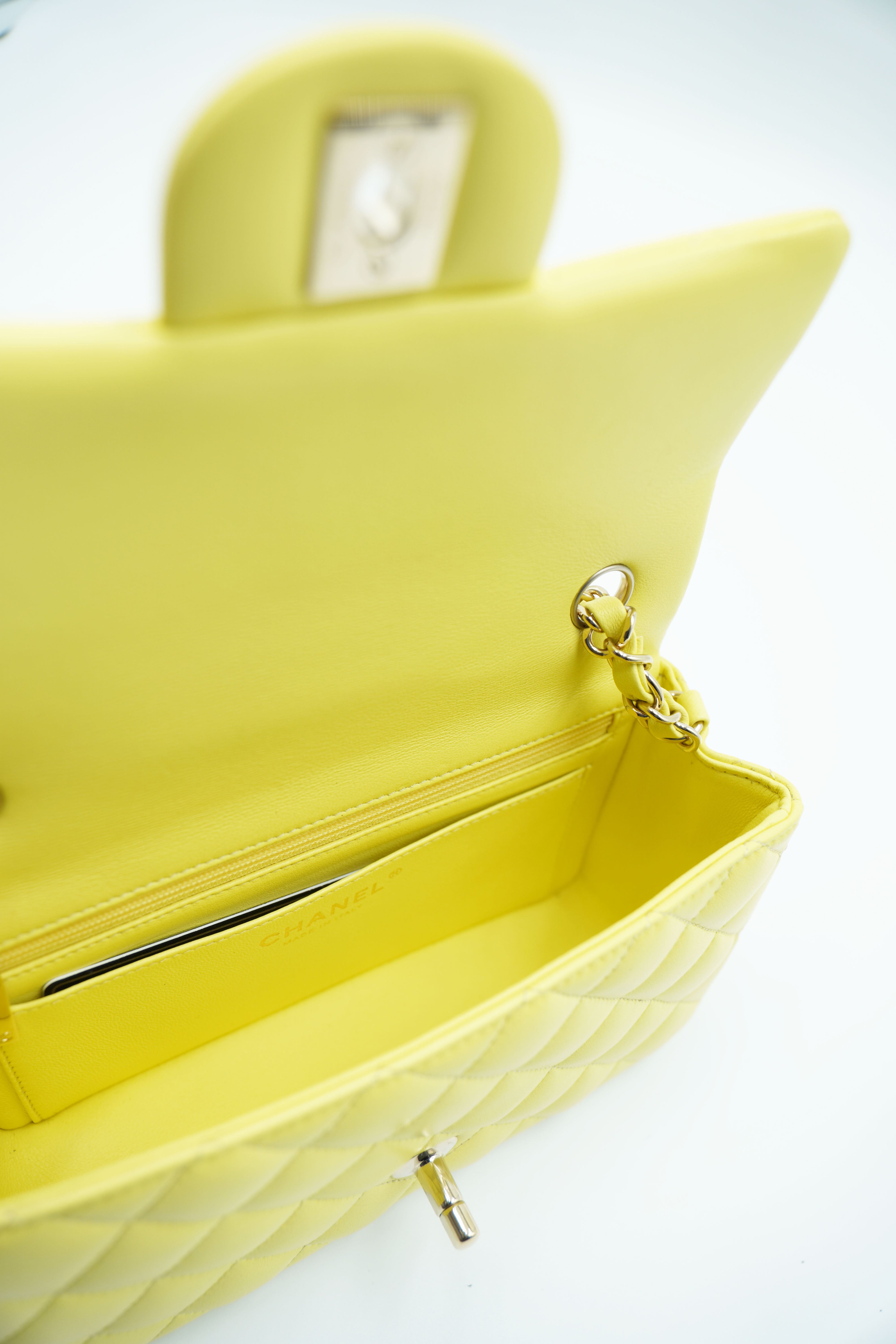 Chanel Borsa Classic Timeless Mini Flap Lambiskin Giallo