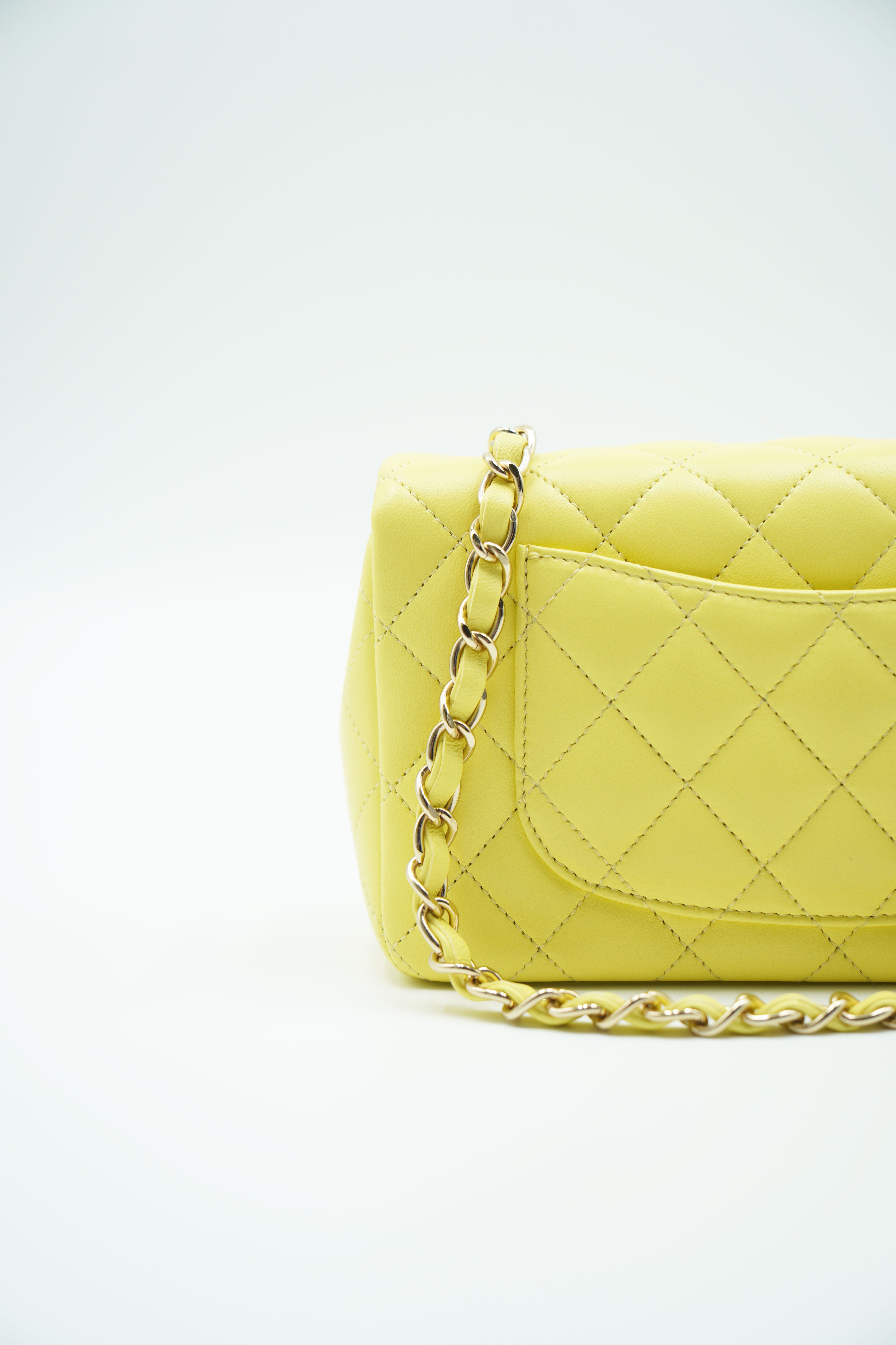 Chanel Borsa Classic Timeless Mini Flap Lambiskin Giallo
