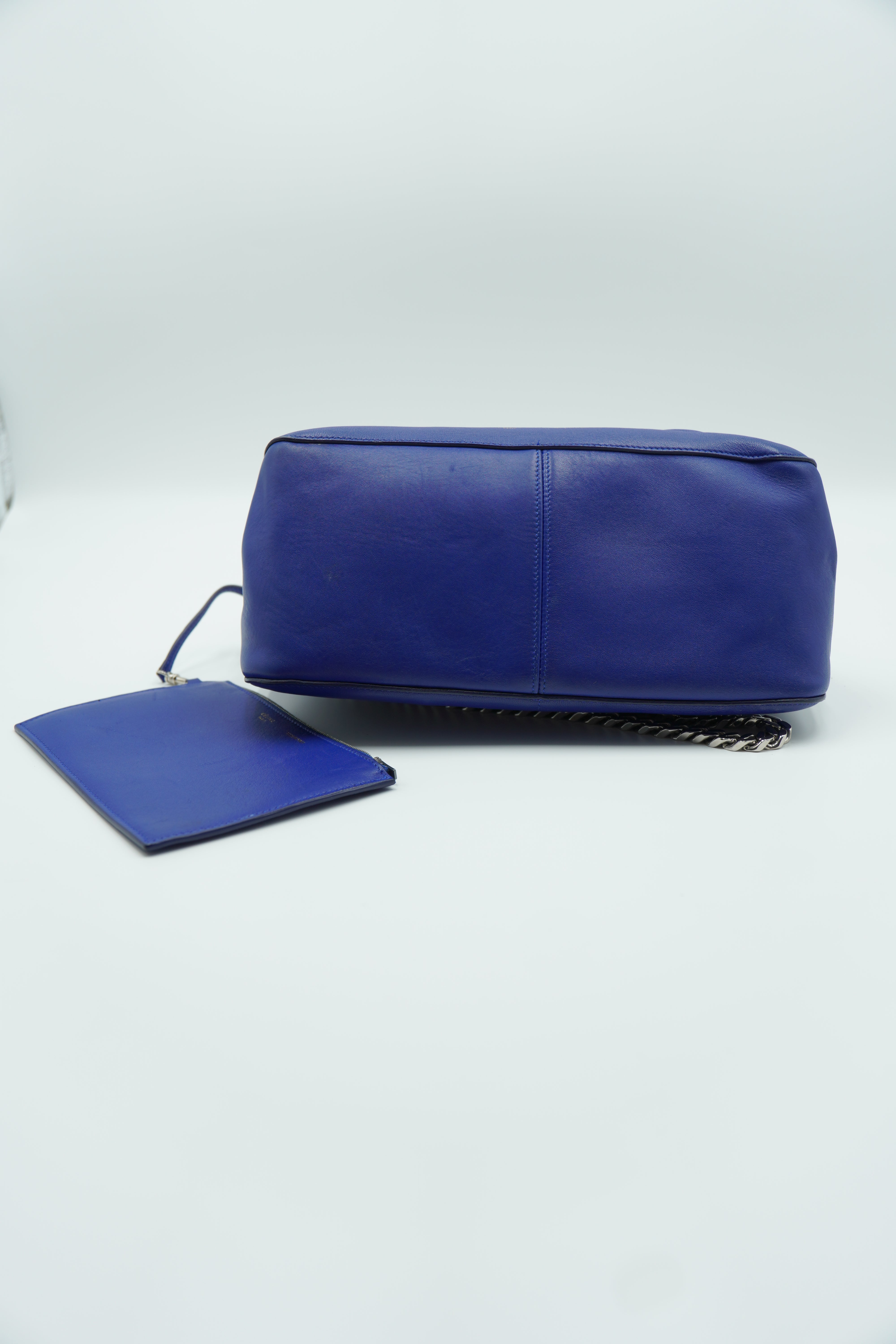 Celine Borsa Hobo Royal Blu Con Catena usata autentica - Aurea Luxury Lab