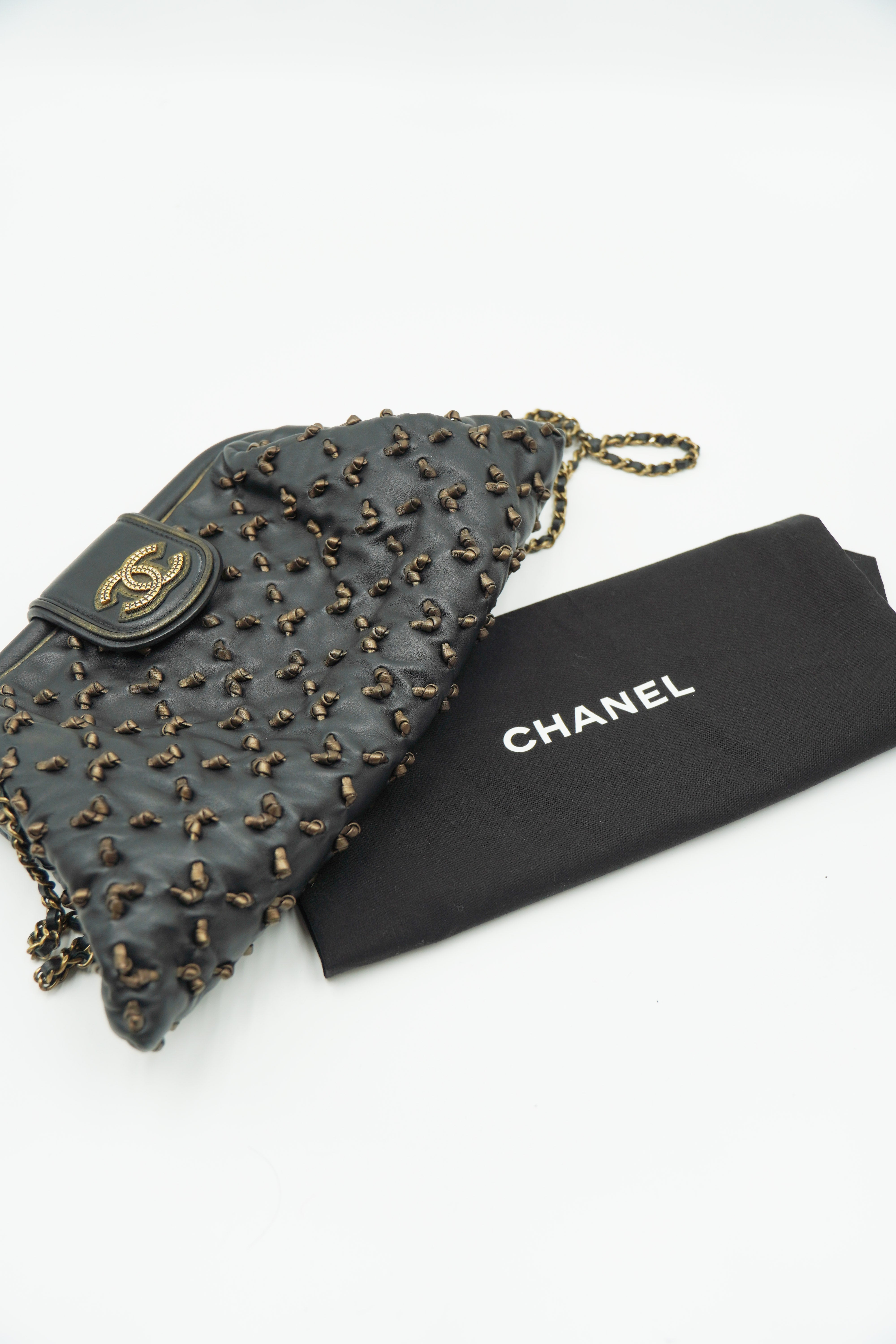 Chanel Borsa Clutch In Pelle Devorè Broccato Nera usata autentica - Aurea Luxury Lab