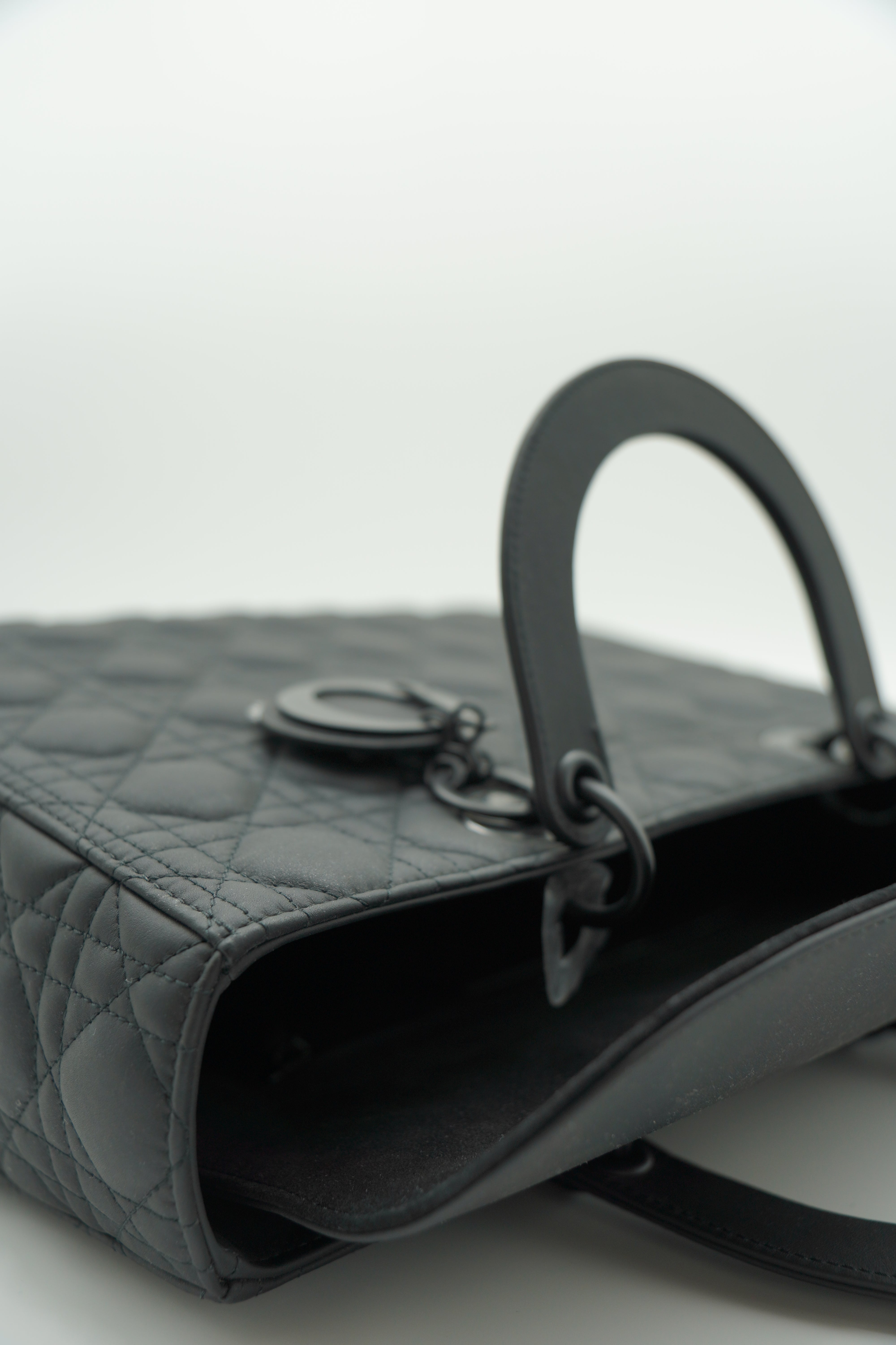 Dior Borsa Lady Dior Grande Ultra Matte Nera