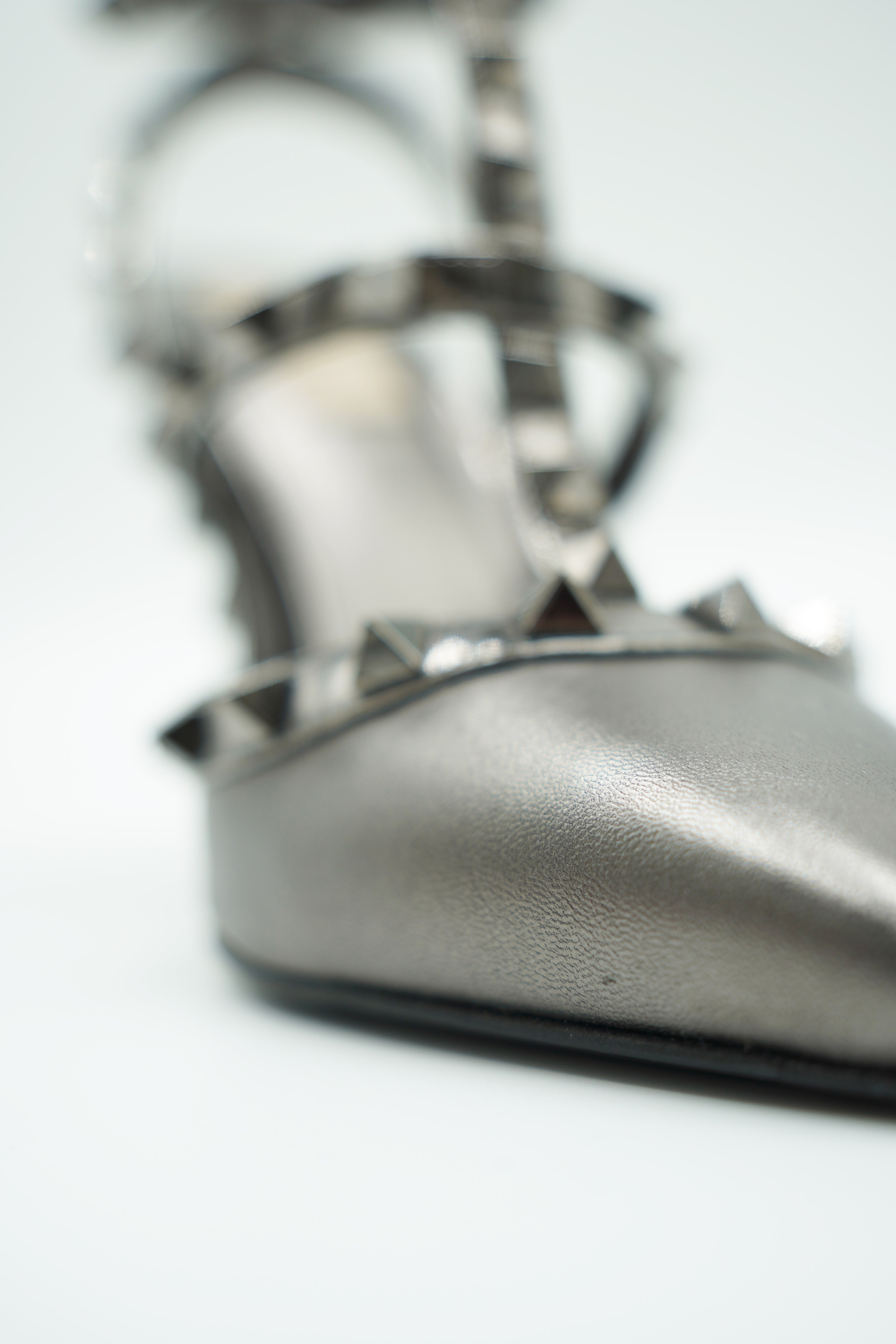 Alexandre Vauthier flower sandals in rhinestones