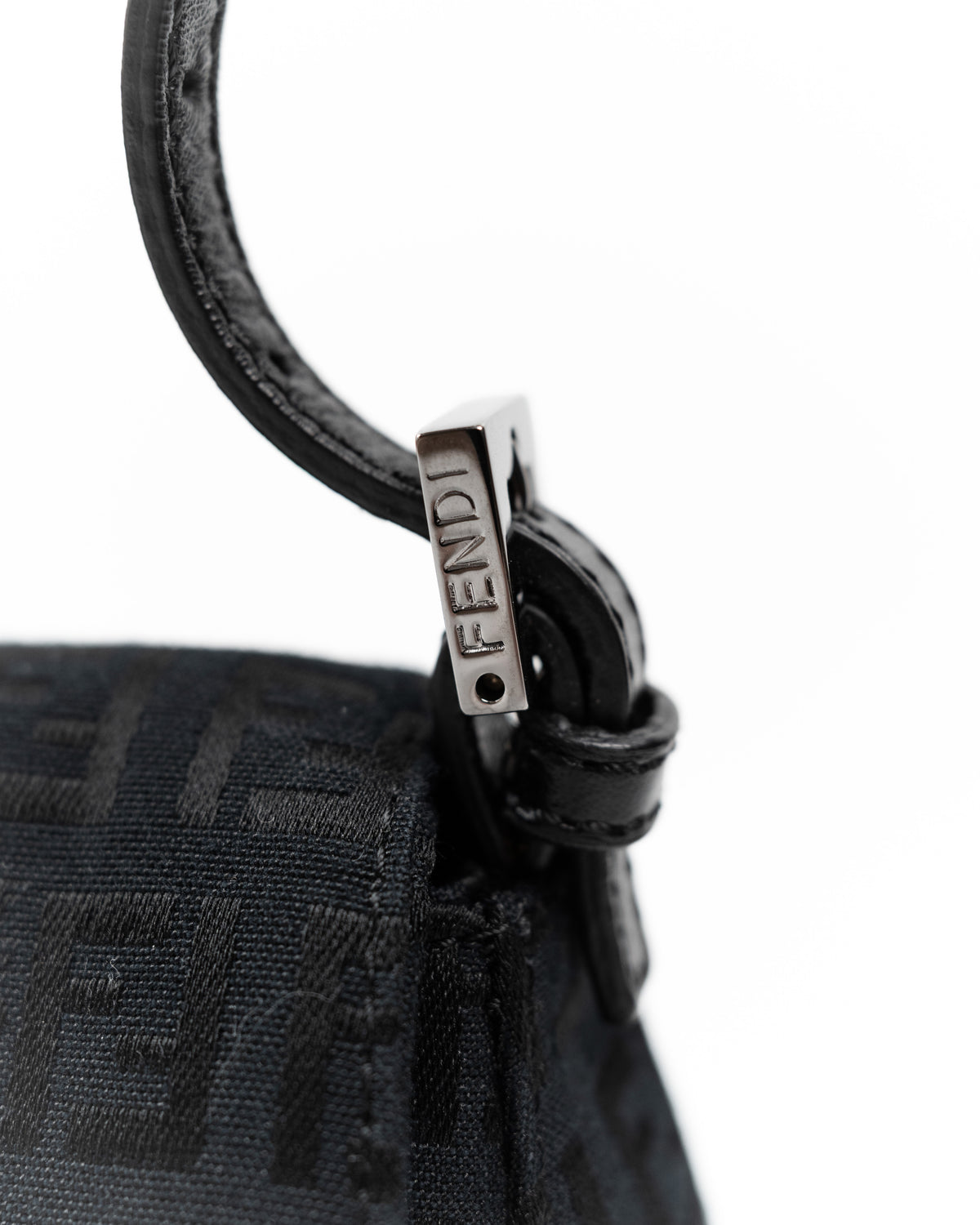 Fendi Borsa Mini Mamma Baguette Tela Zucchino Nera pre-owned certificata - Aurea Luxury Lab