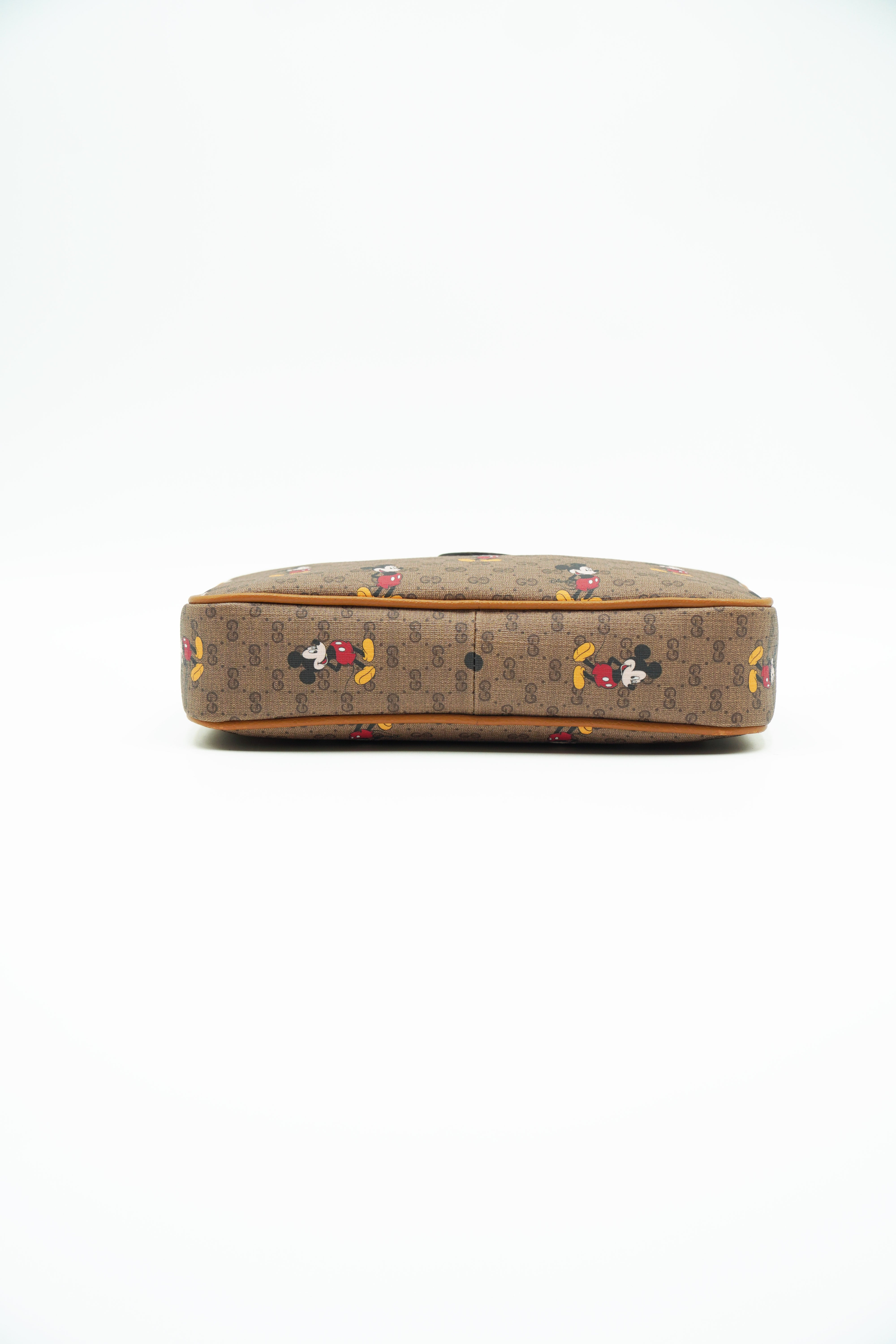 Gucci Borsa Marsupio Disney In Tela GG Supreme Beige usata come nuova certificata - Aurea Luxury Lab