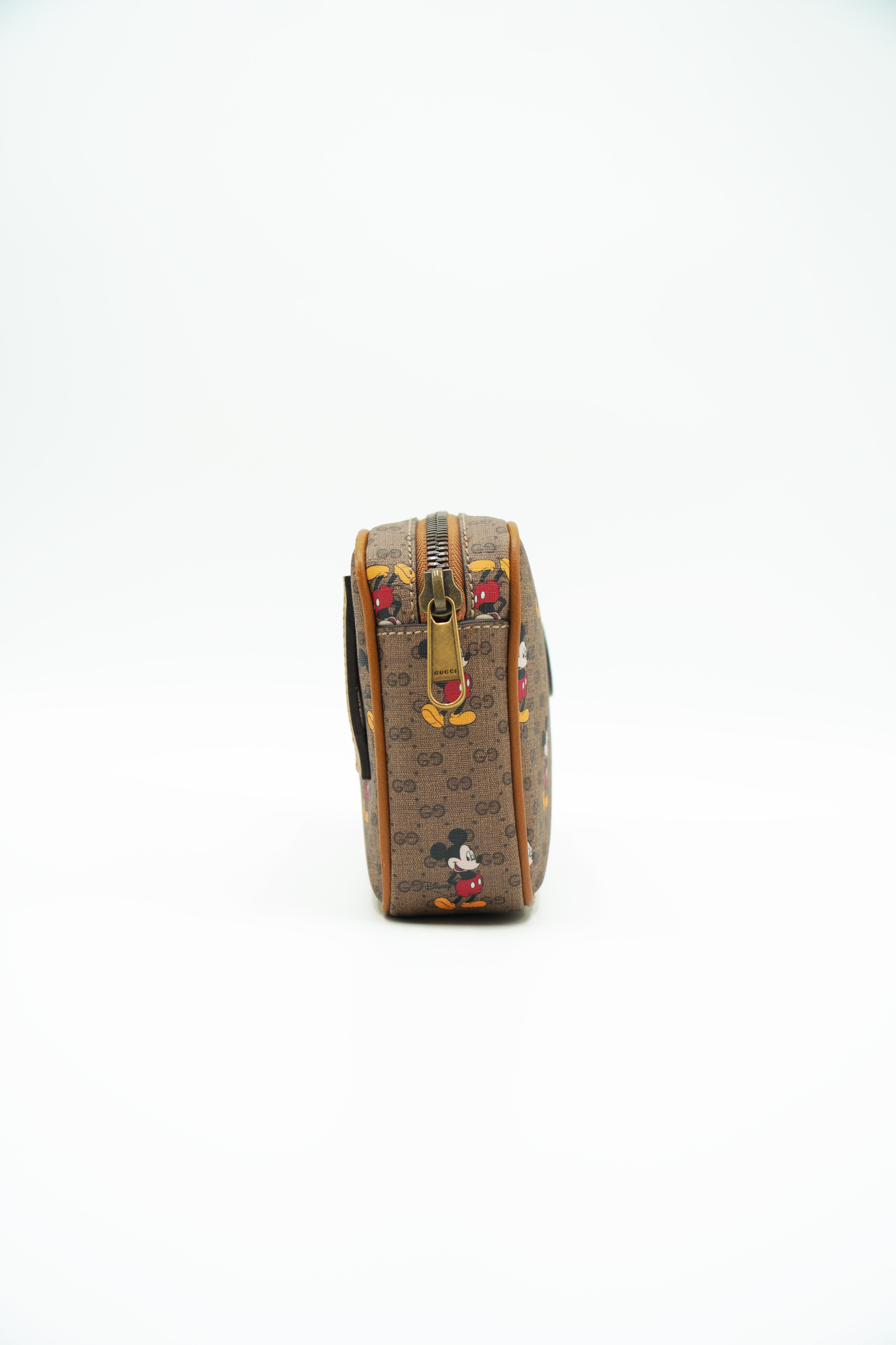 Gucci Borsa Marsupio Disney In Tela GG Supreme Beige second hand luxury - Aurea Luxury Lab