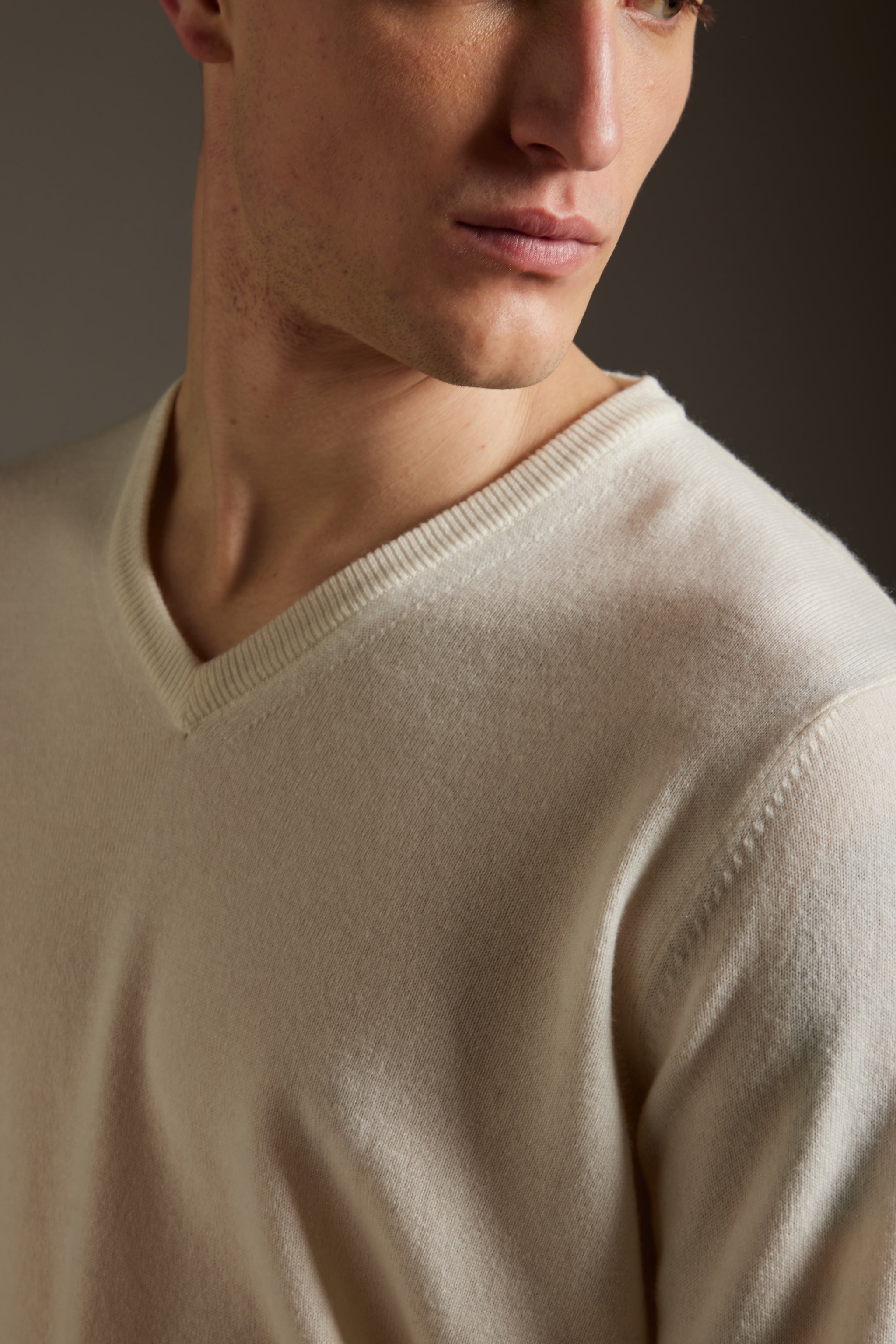 Kangra Men's V-Neck Sweater 100% Cashmere