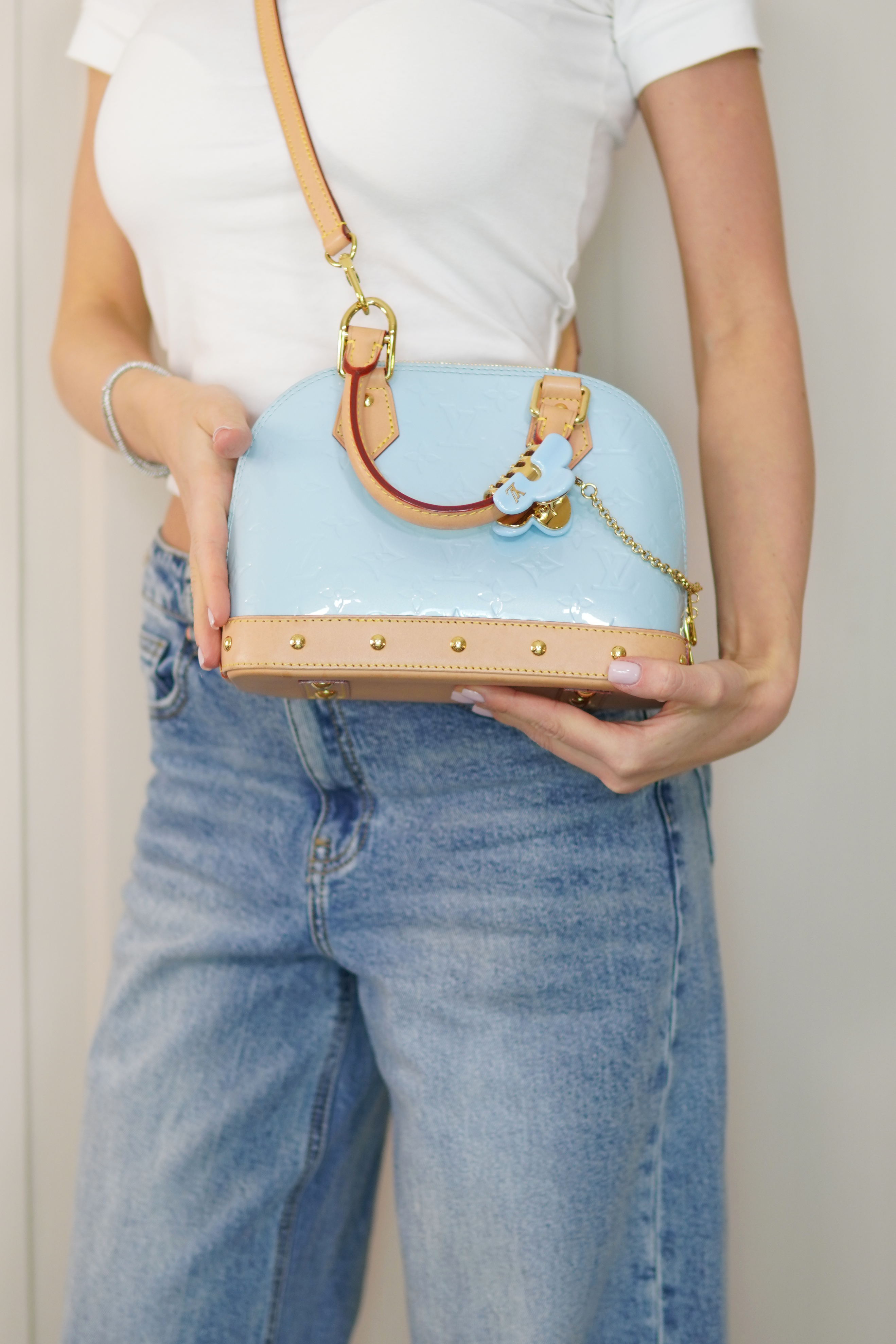 Bolso BB Sky de charol Alma de Louis Vuitton