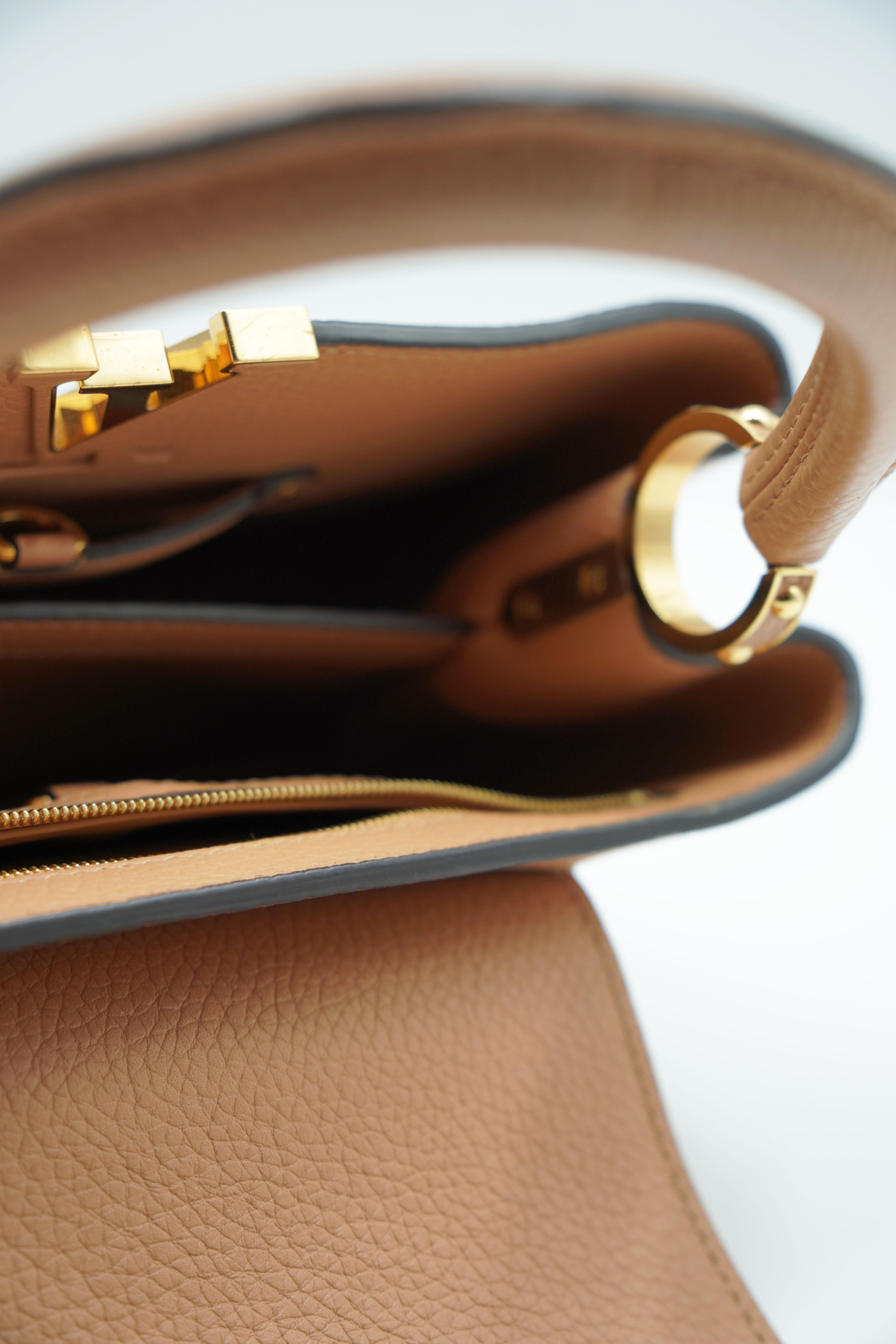 Louis Vuitton Borsa Capucines MM Pelle