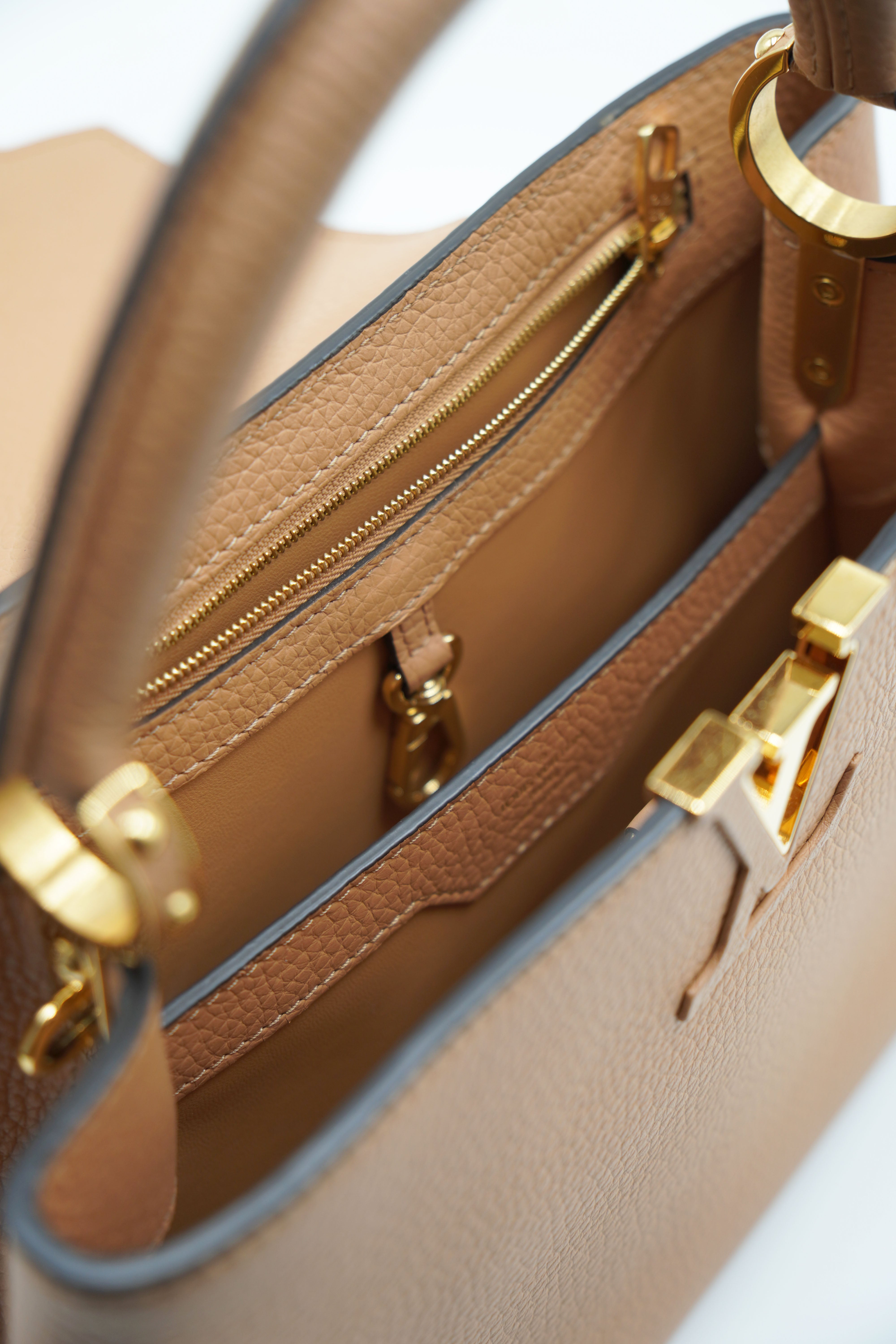 Louis Vuitton Borsa Capucines MM Pelle