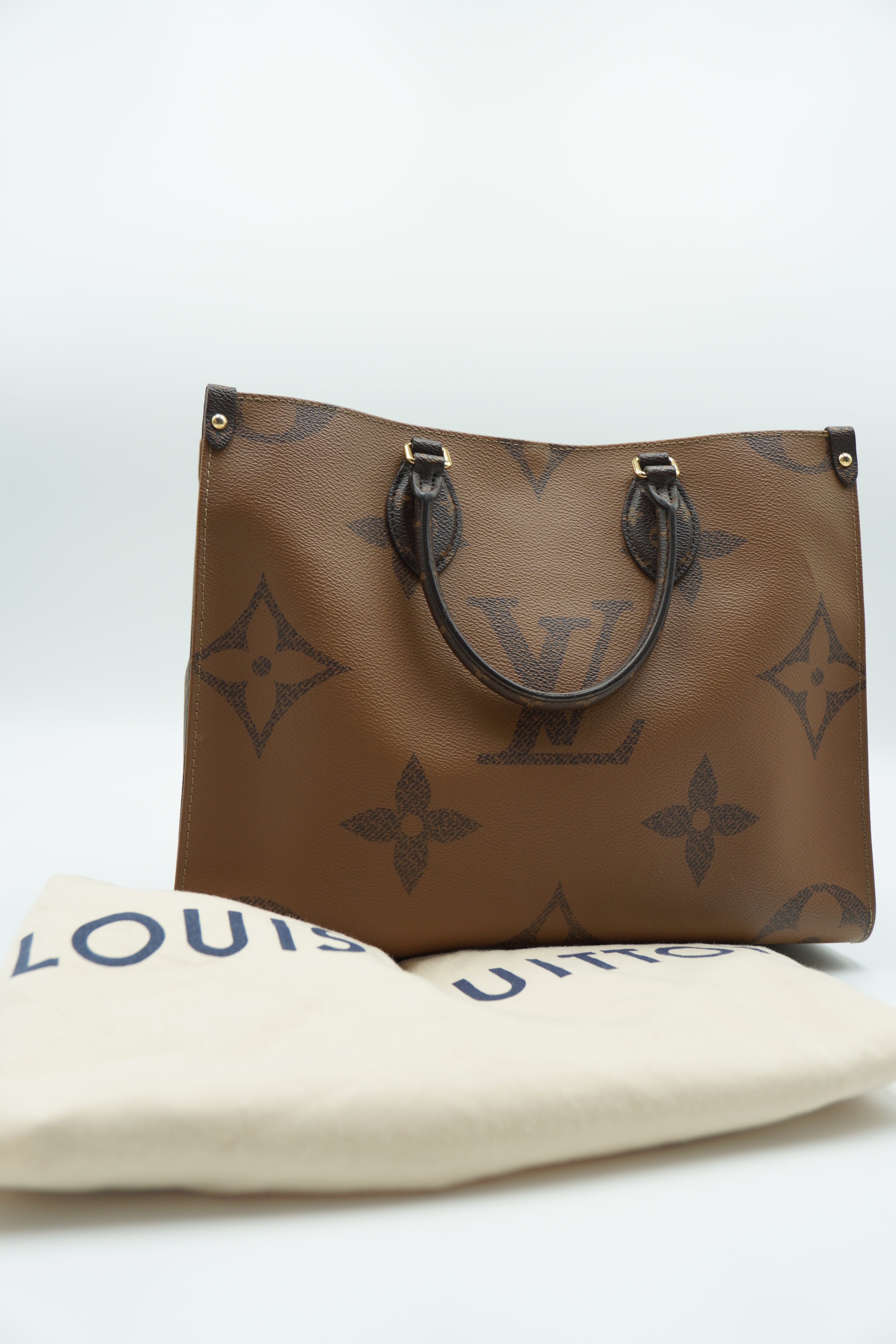 Louis Vuitton OnTheGo MM Tote Bag