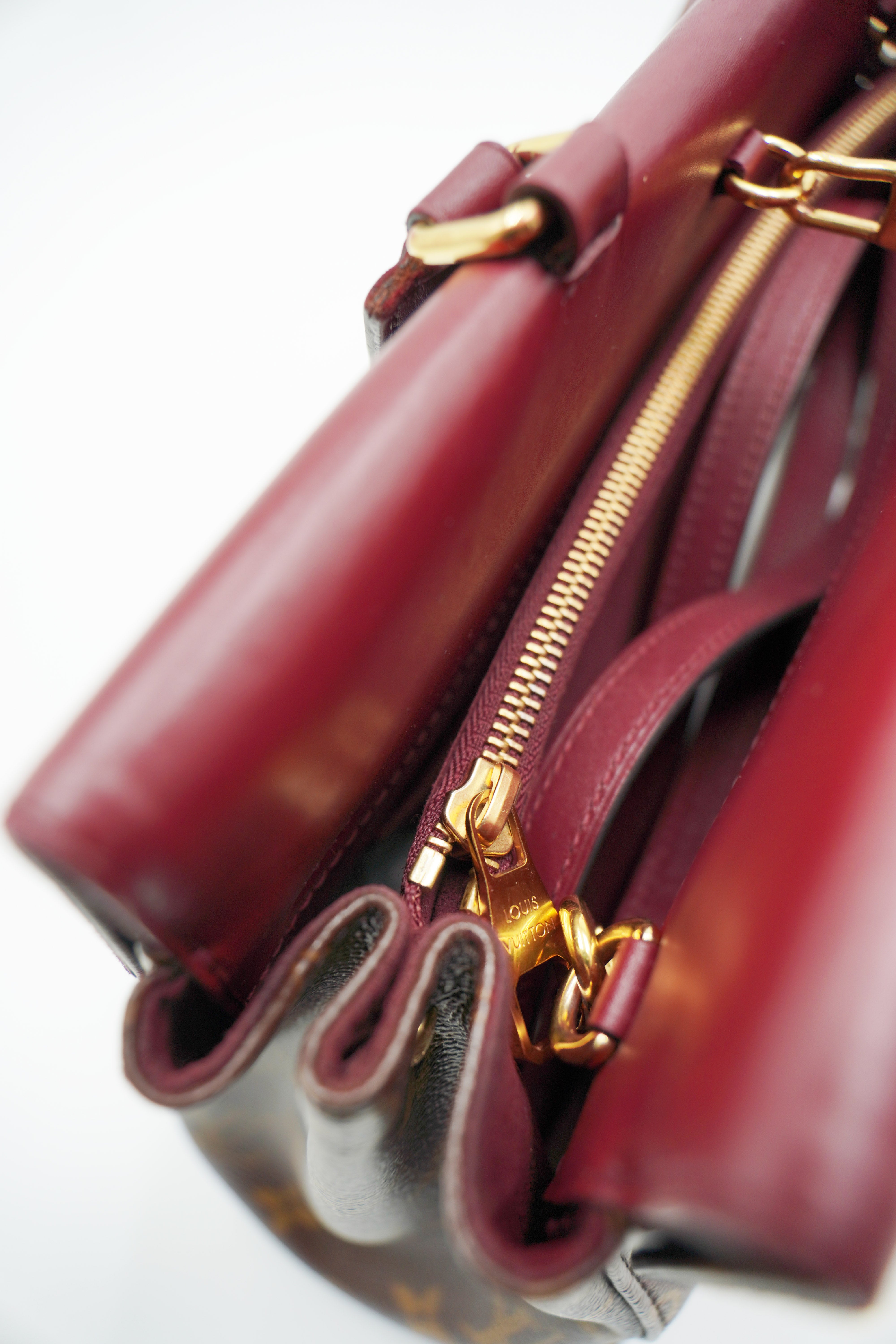 Louis Vuitton Venus Shoulder Bag