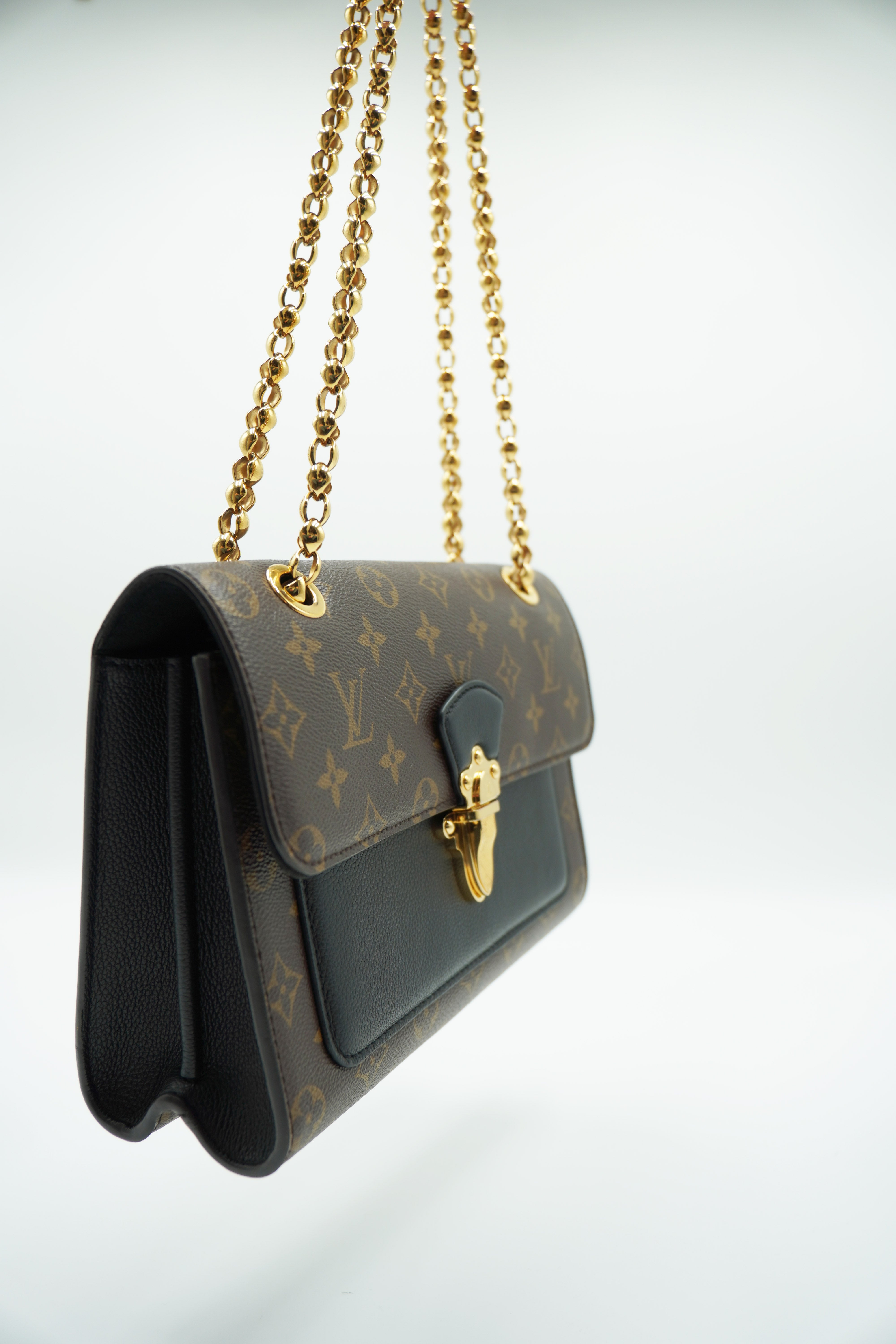 Louis Vuitton Borsa Victoire Monogram Tracolla - Usato Autentico