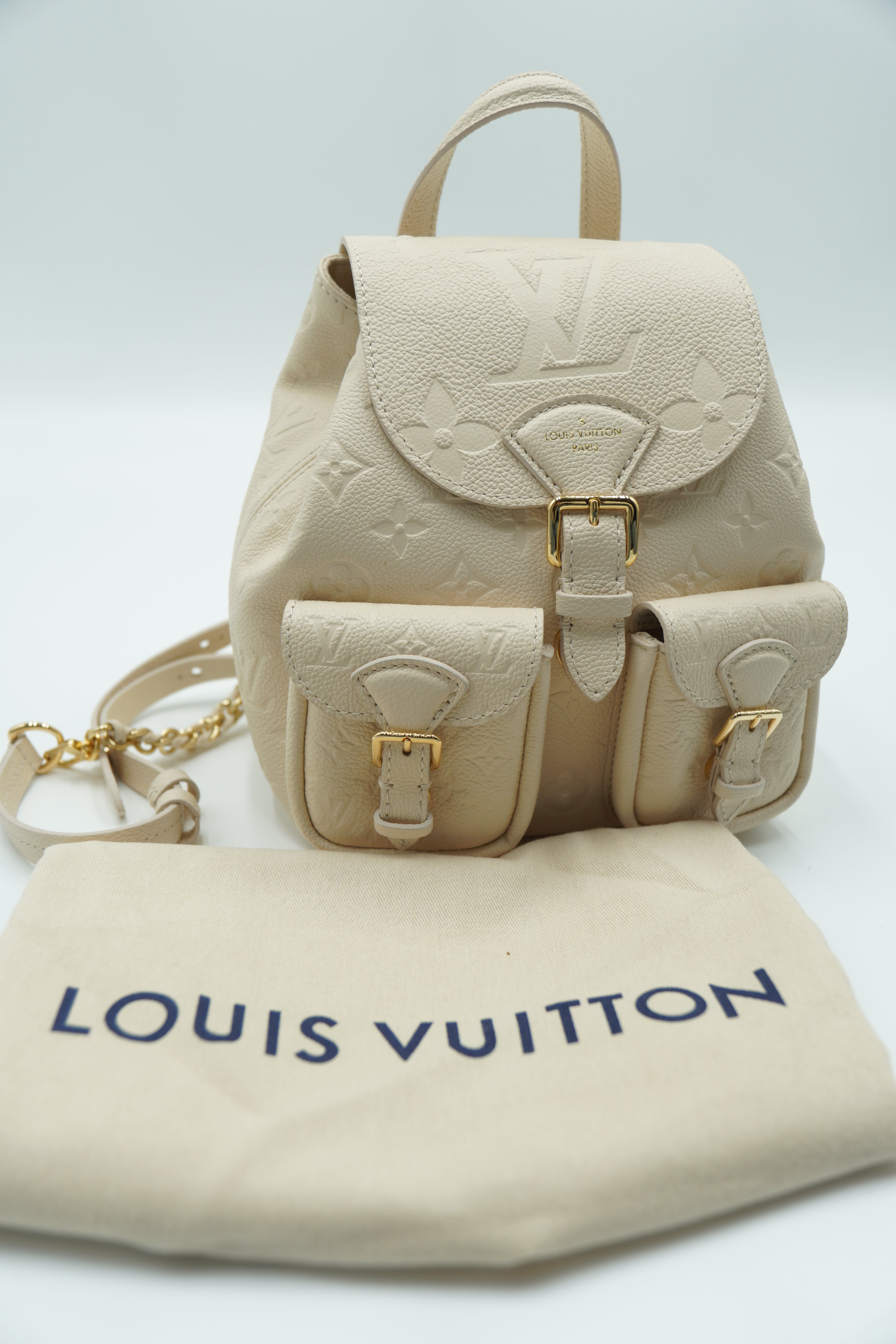 Mochila de piel Louis Vuitton Backup color leche