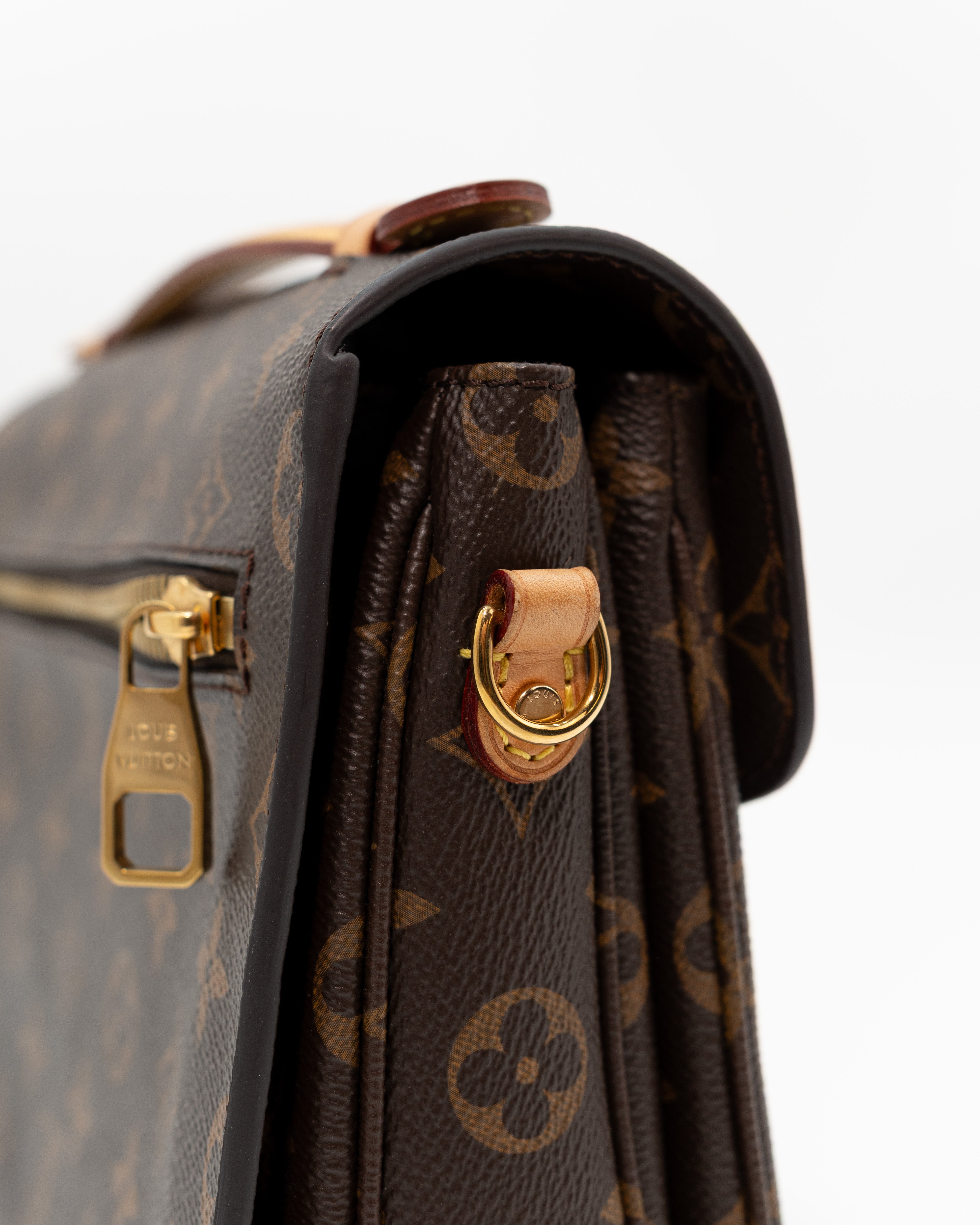 Louis Vuitton Borsa Pochette Métis Monogram Vacchetta Chiara usata come nuova certificata - Aurea Luxury Lab