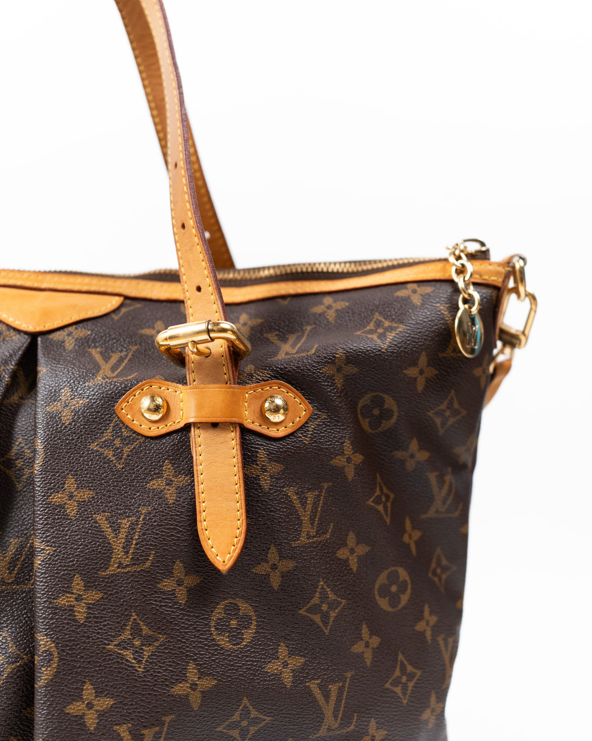 Louis Vuitton Borsa Palermo GM Tela Monogram dettaglio second hand luxury - Aurea Luxury Lab