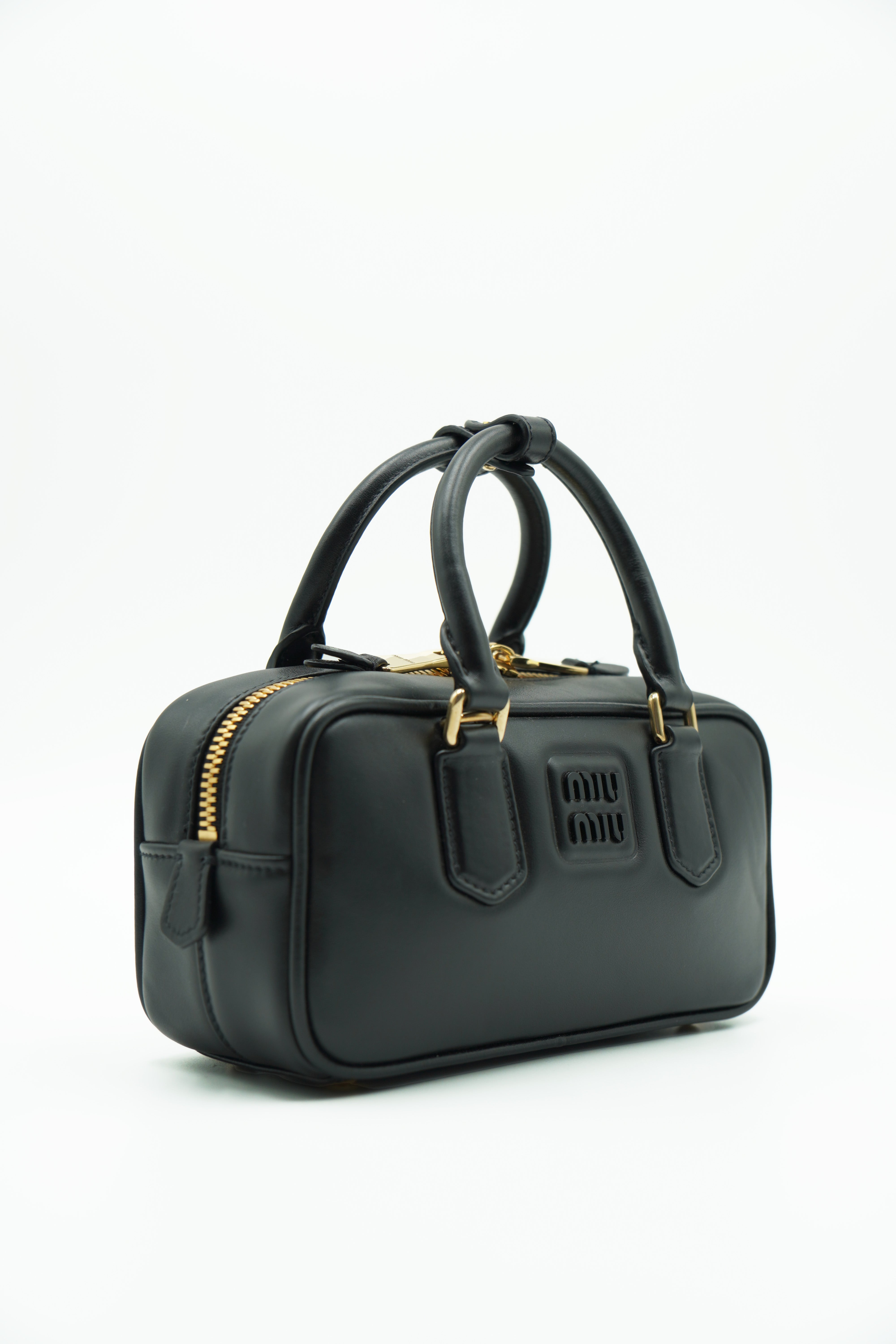 Miu Miu Borsa Arcadie Nero Regular preloved luxury certificata - Aurea Luxury Lab