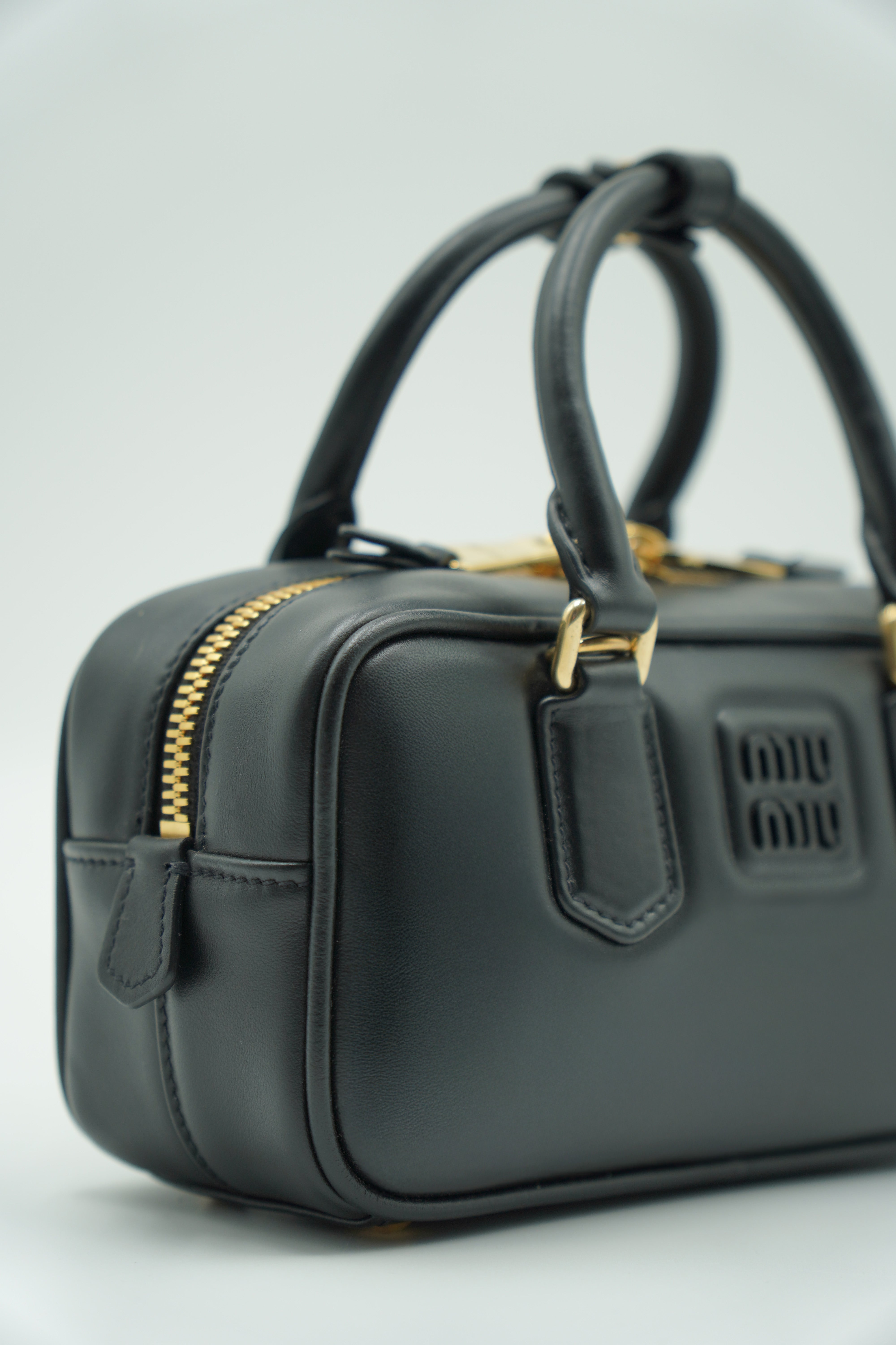 Miu Miu Borsa Arcadie Nero Regular pre-owned autentica - Aurea Luxury Lab