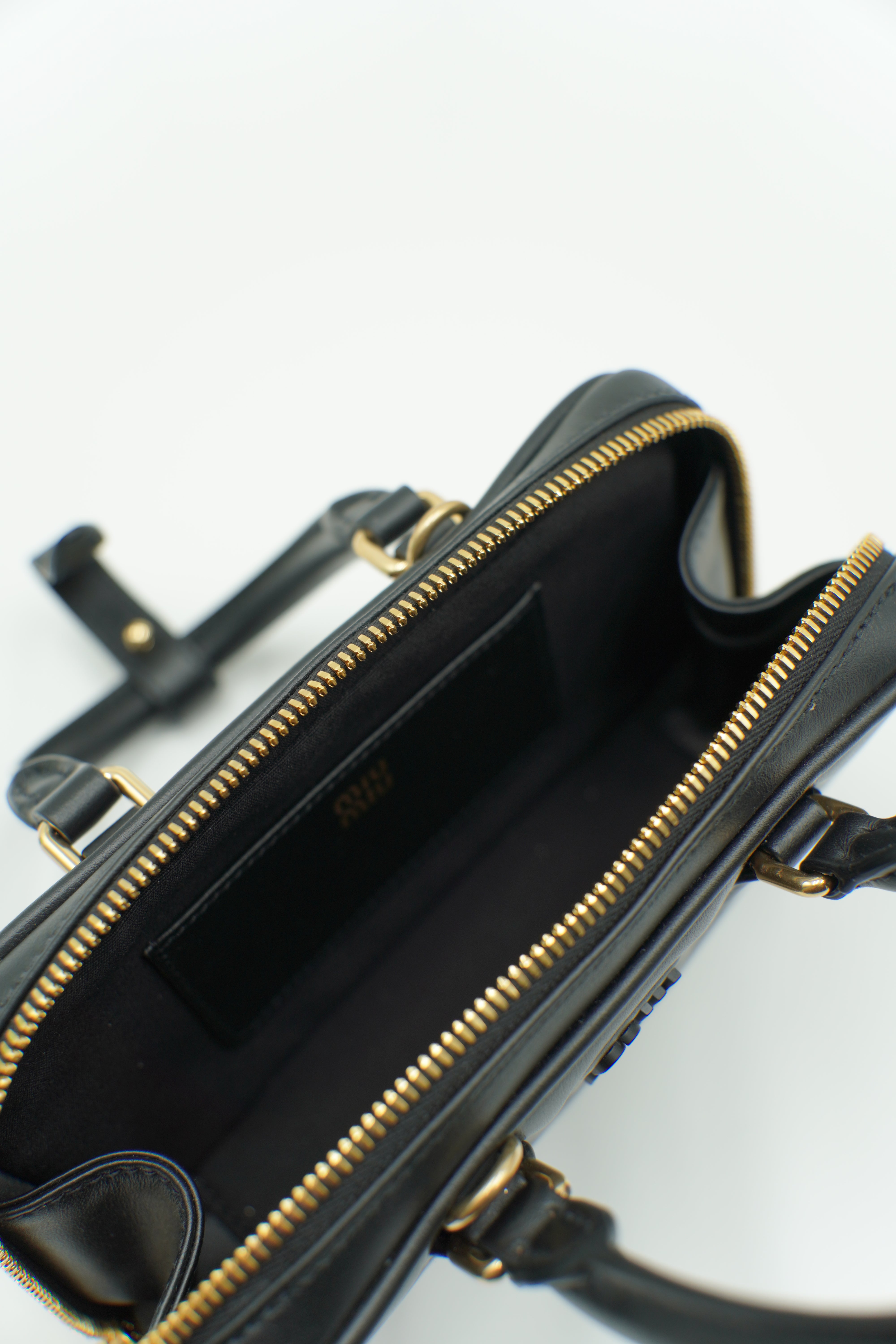 Miu Miu Borsa Arcadie Small Nera pre-owned autentica - Aurea Luxury Lab