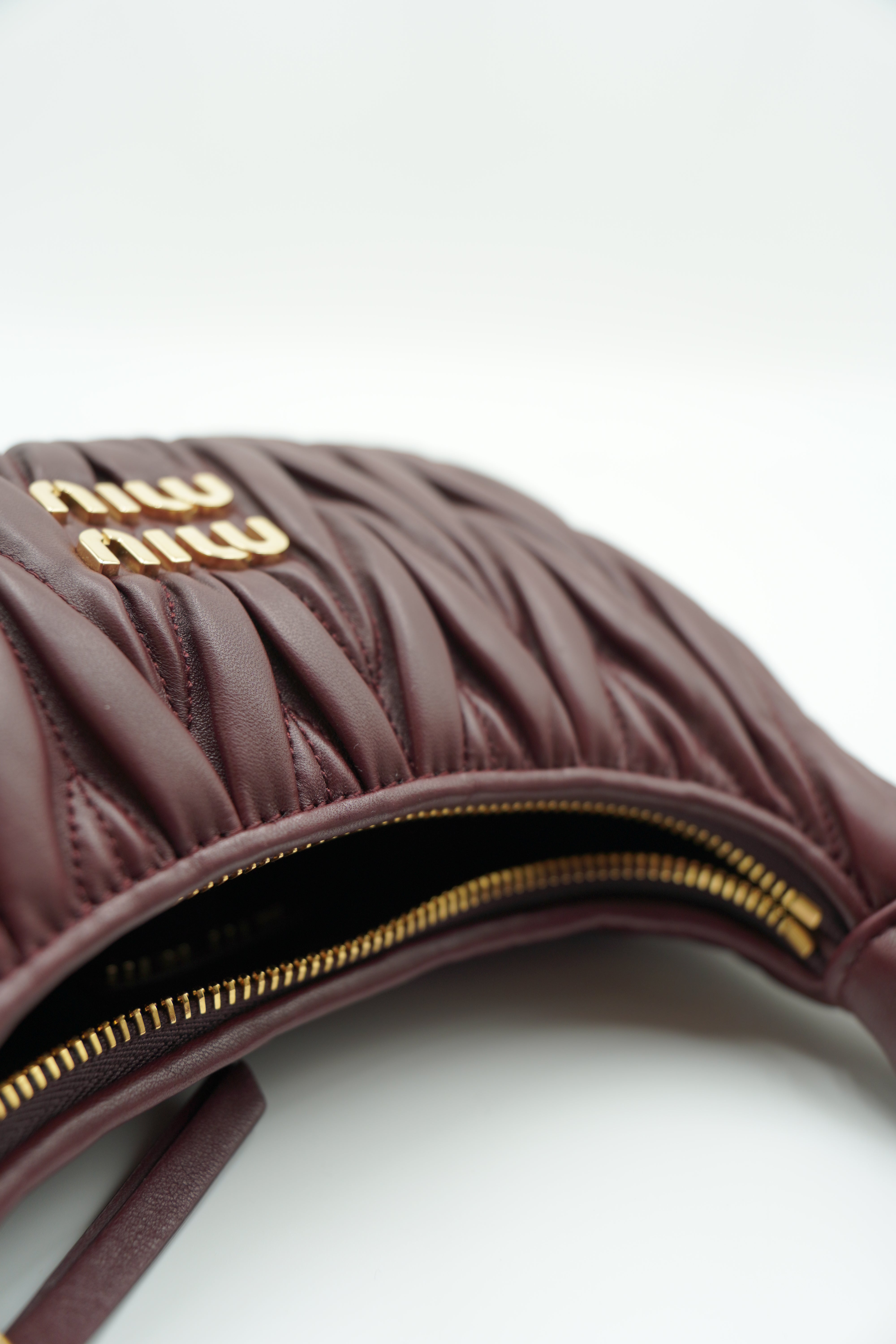 Miu Miu Borsa Hobo Wander In Nappa Matelassé Burgundi Small