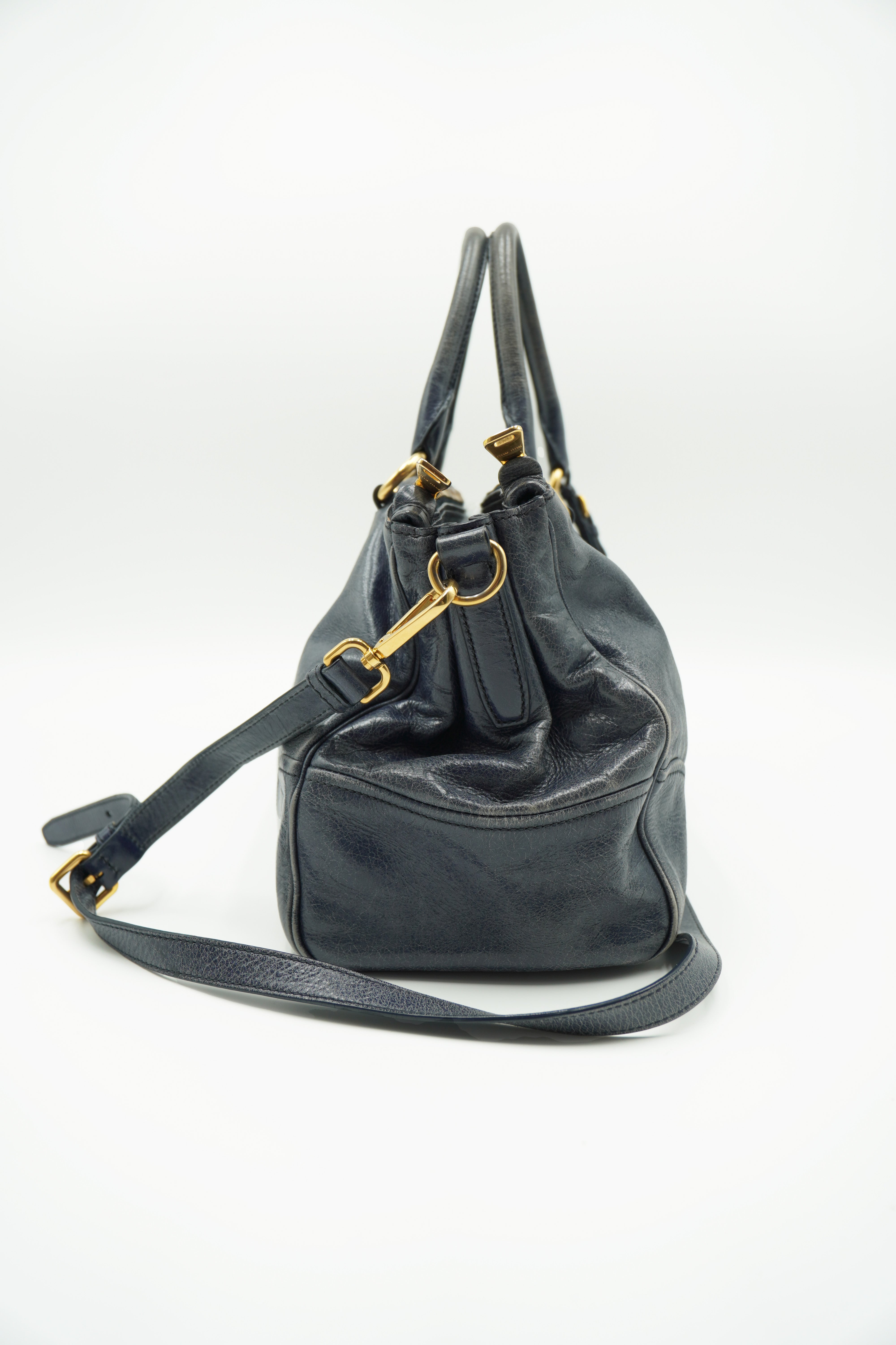 MiuMiu Borsa a mano con tracolla Shine Blu