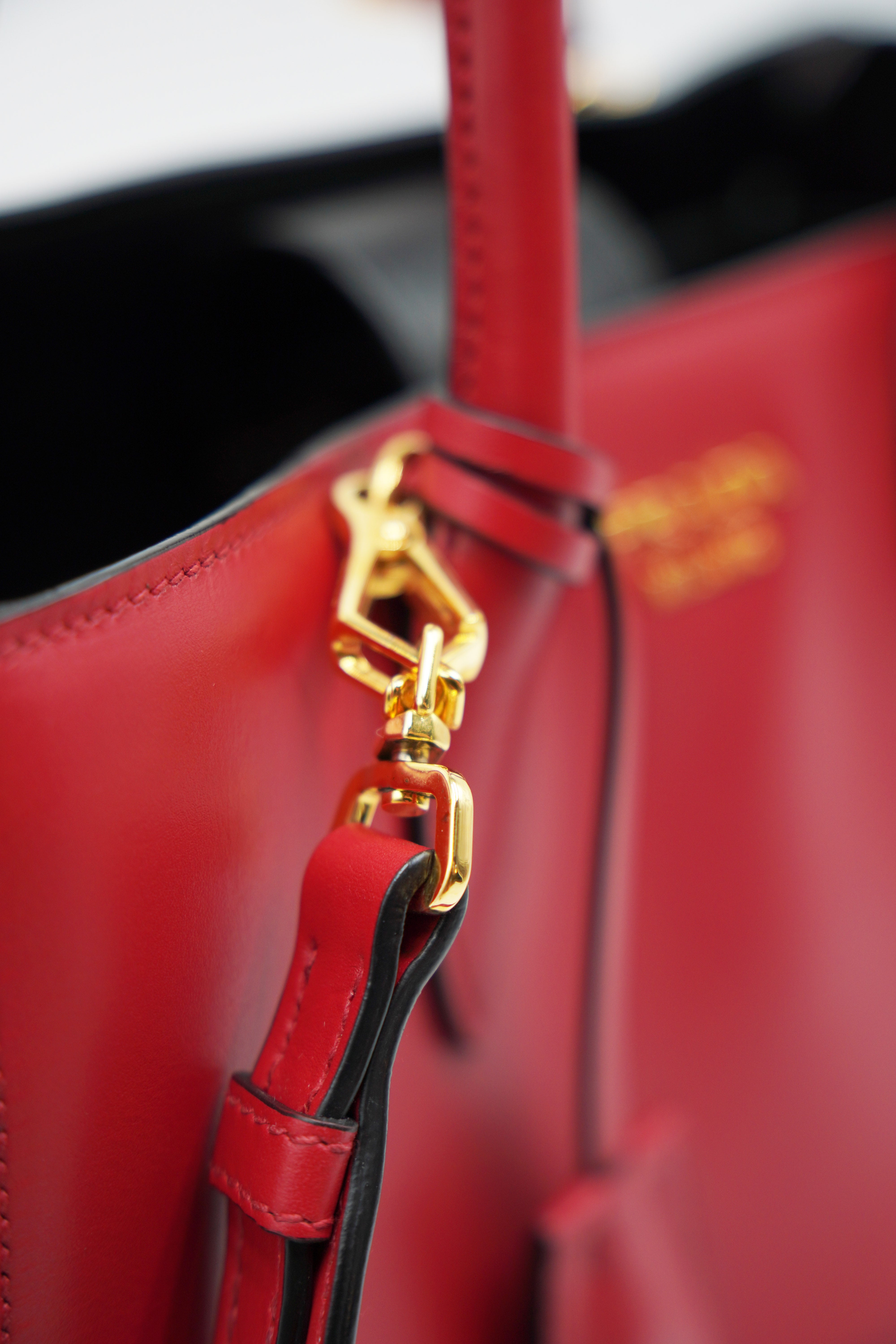 Prada Borsa Bibliothèque Pelle Rossa - Usato Autentico