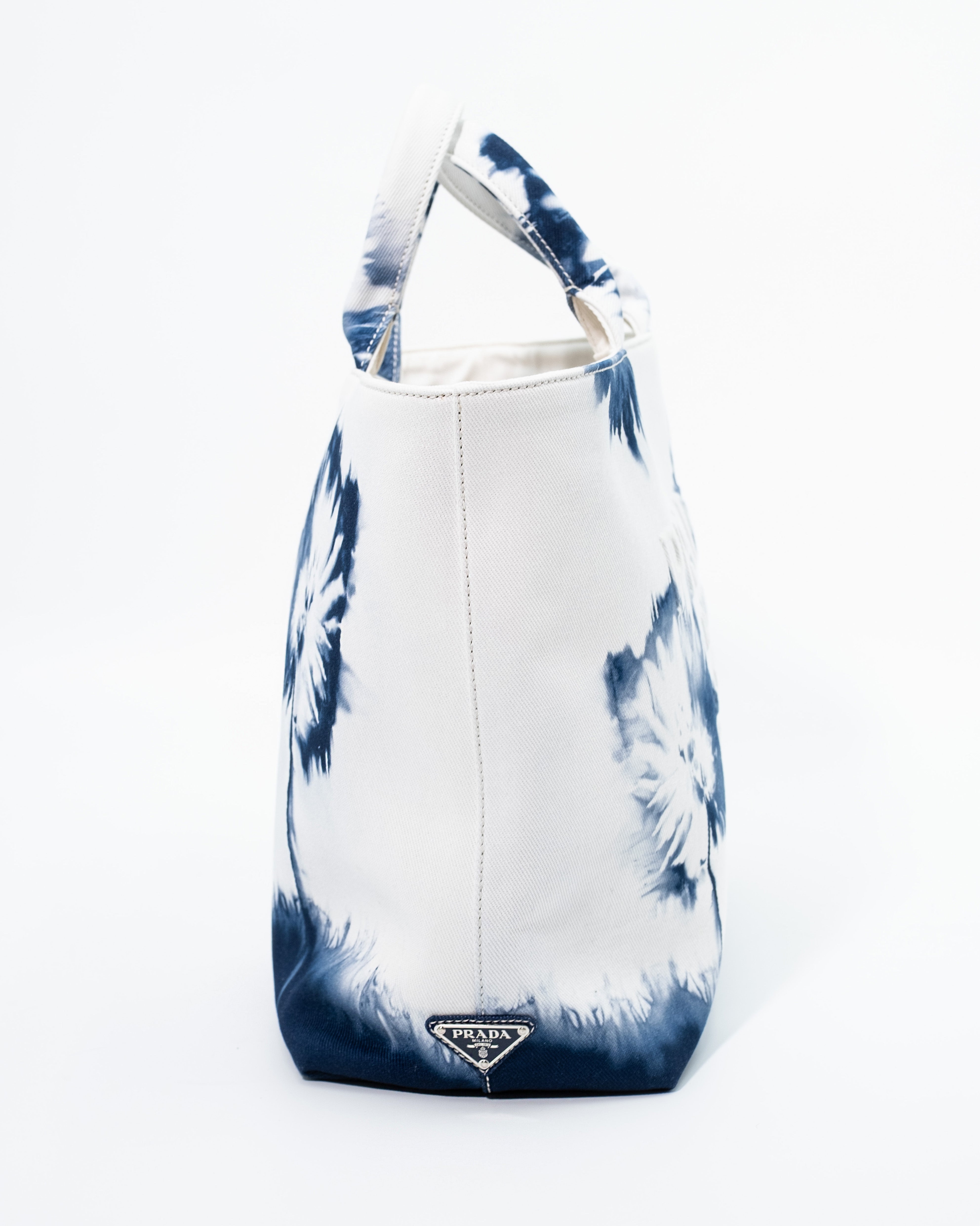 Prada Borsa Tote Canvas Drill Tie-Dye Blu e Bianco come nuova certificata - Aurea Luxury Lab