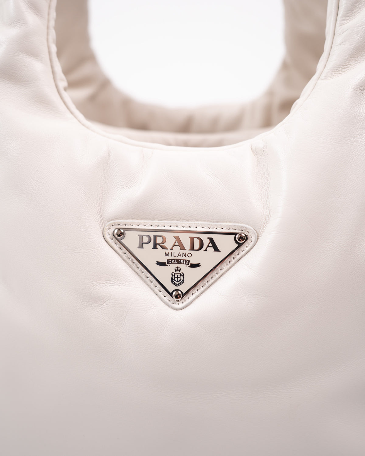 Prada Borsa Prada Soft Medium Pelle Nappa Imbottita Bianca second hand luxury - Aurea Luxury Lab
