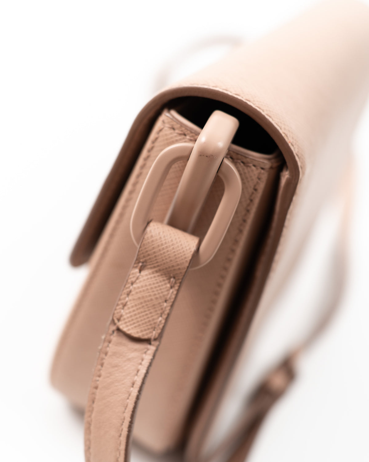 Prada Borsa Emblème Pelle Saffiano Nude luxury resale autentica - Aurea Luxury Lab