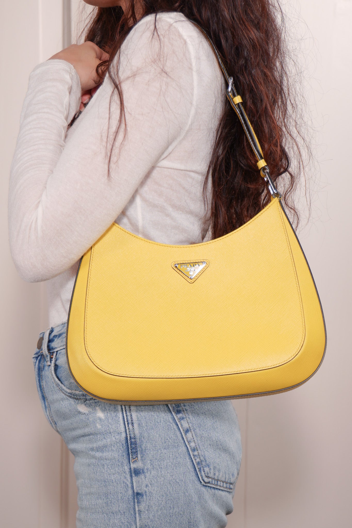Prada Borsa Cleo Pelle Spazzolata Gialla luxury resale autentica - Aurea Luxury Lab