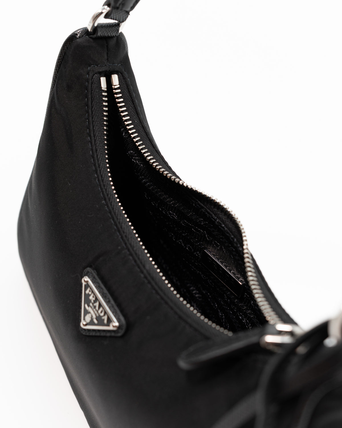 Prada Borsa Mini Re-Edition 2005 Nylon Nera pre-owned autentica - Aurea Luxury Lab