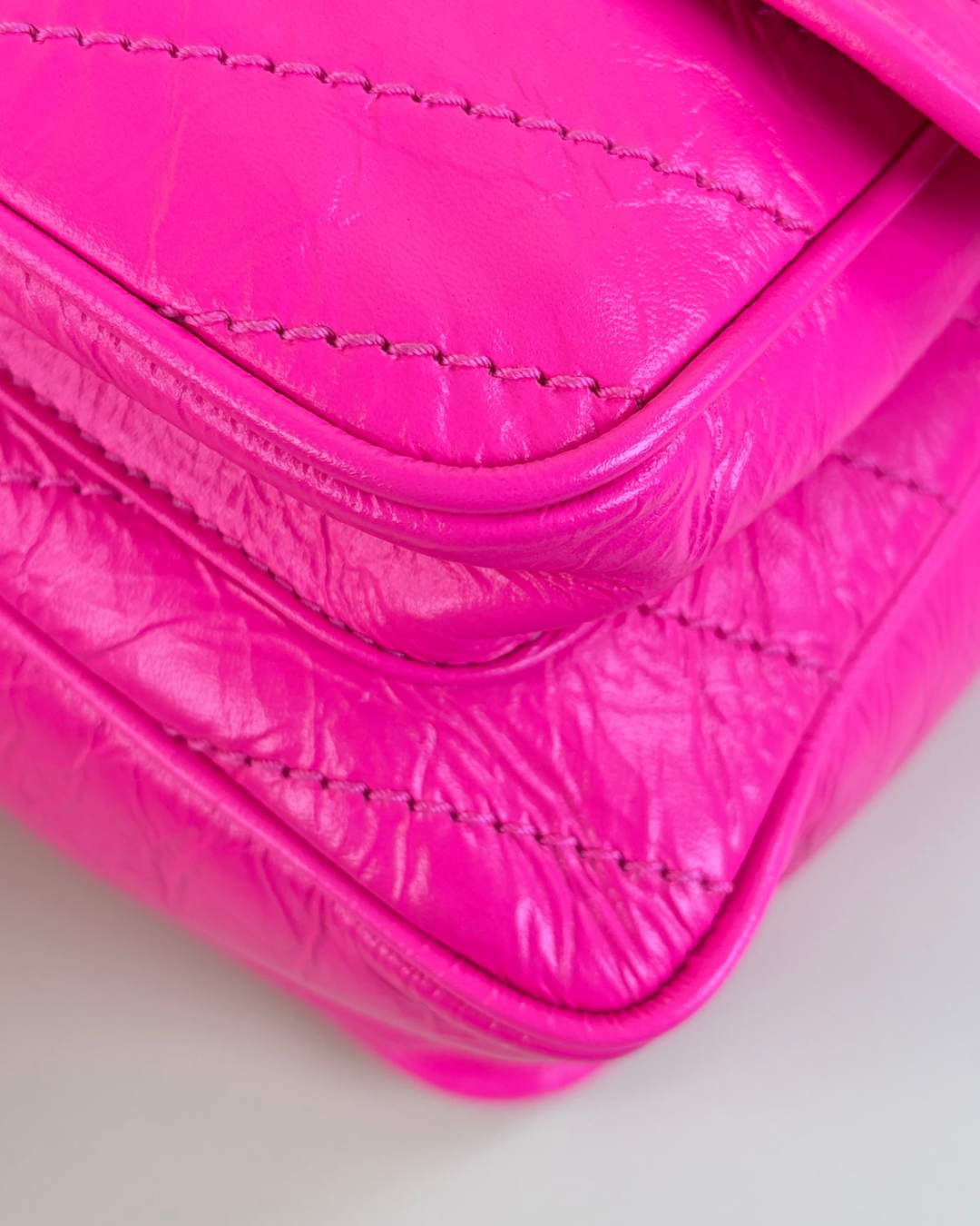 Saint Laurent Tasche Niki Medium Pelle Crinkle Rosa Neon — Pre-owned Authentisch