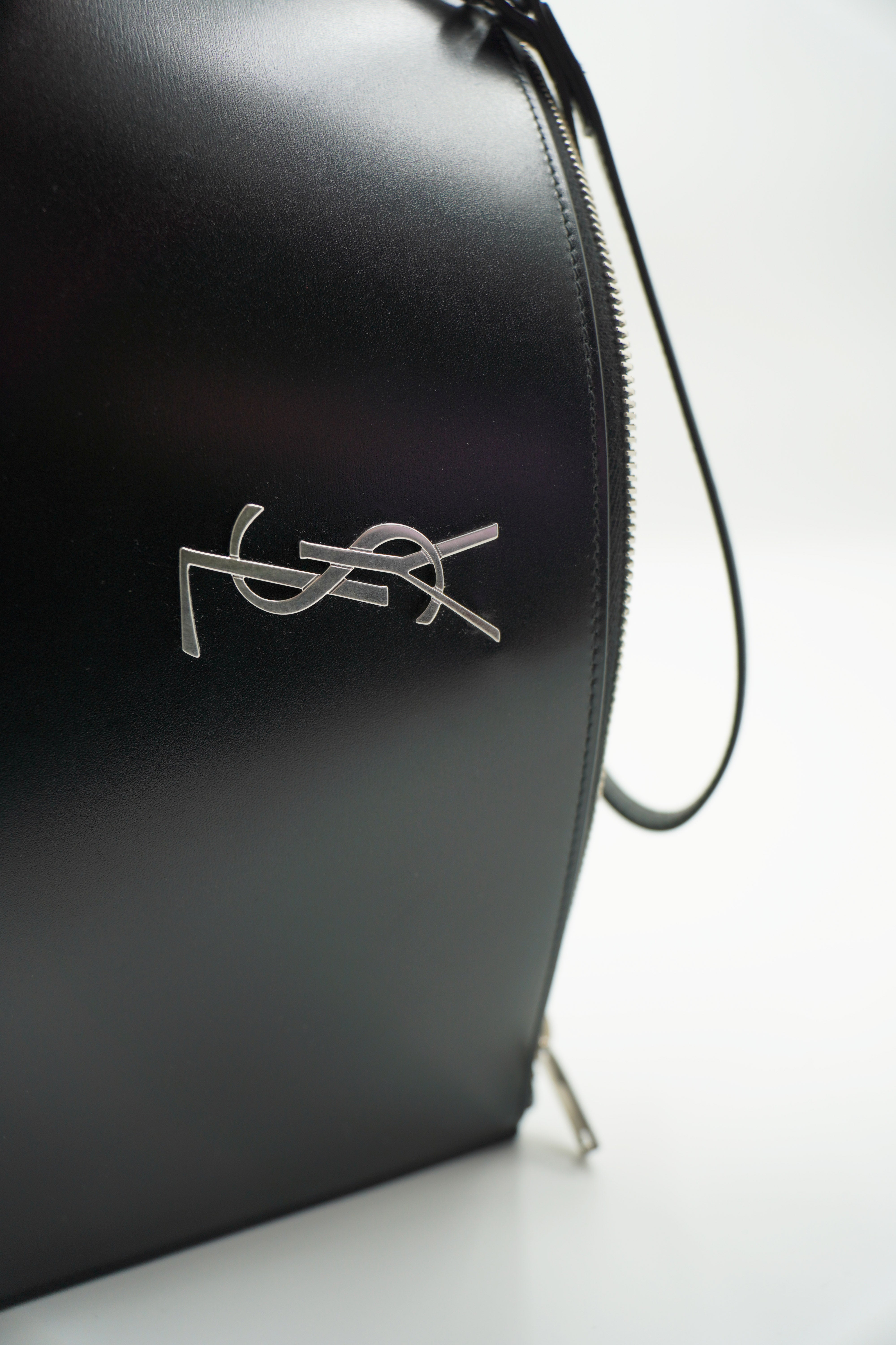 Saint Laurent Bolso Clutch Cassandre Negro