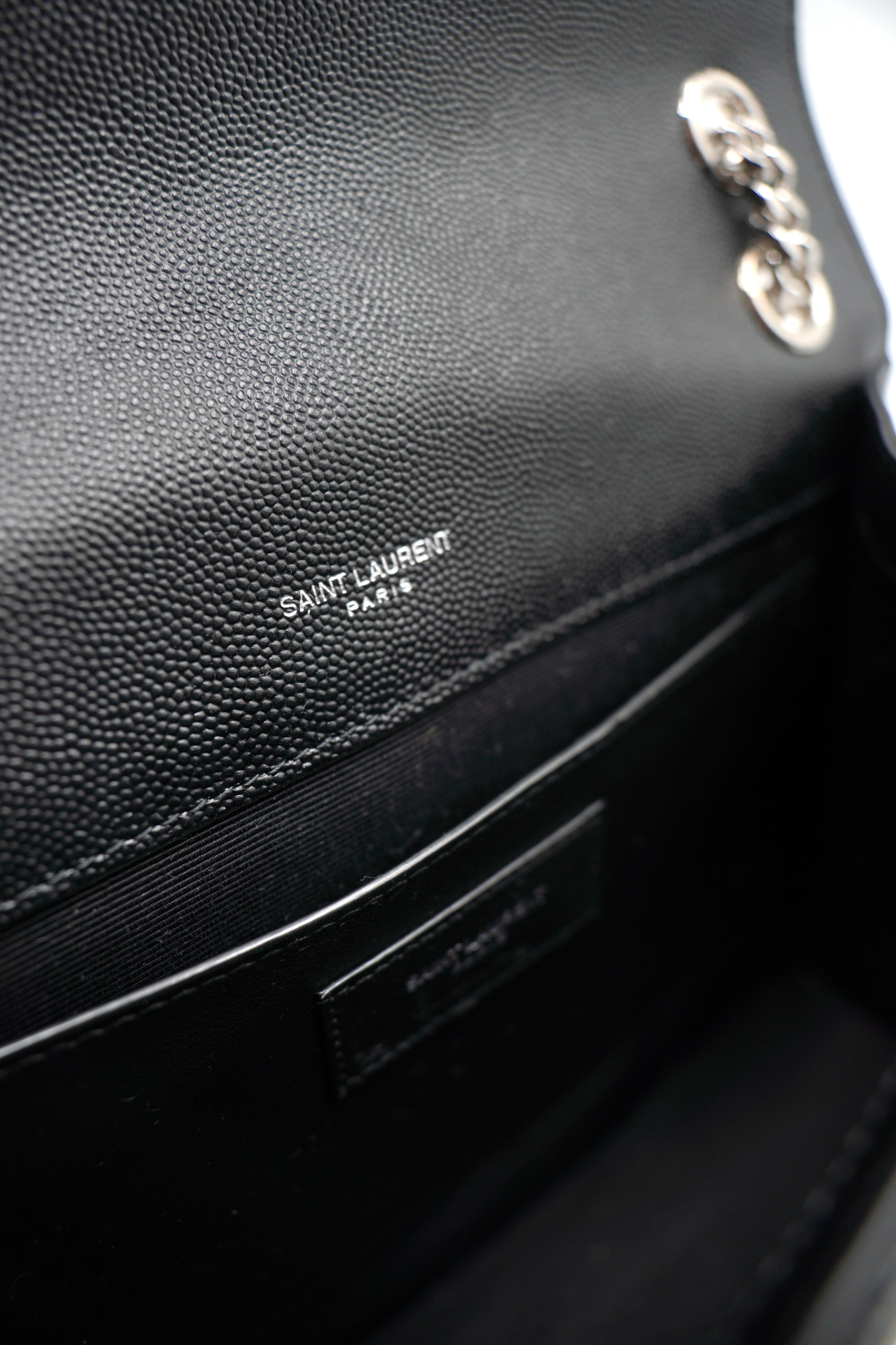 Saint Laurent Envelope Medium Bag In Black Grained Leather - Authentic Used