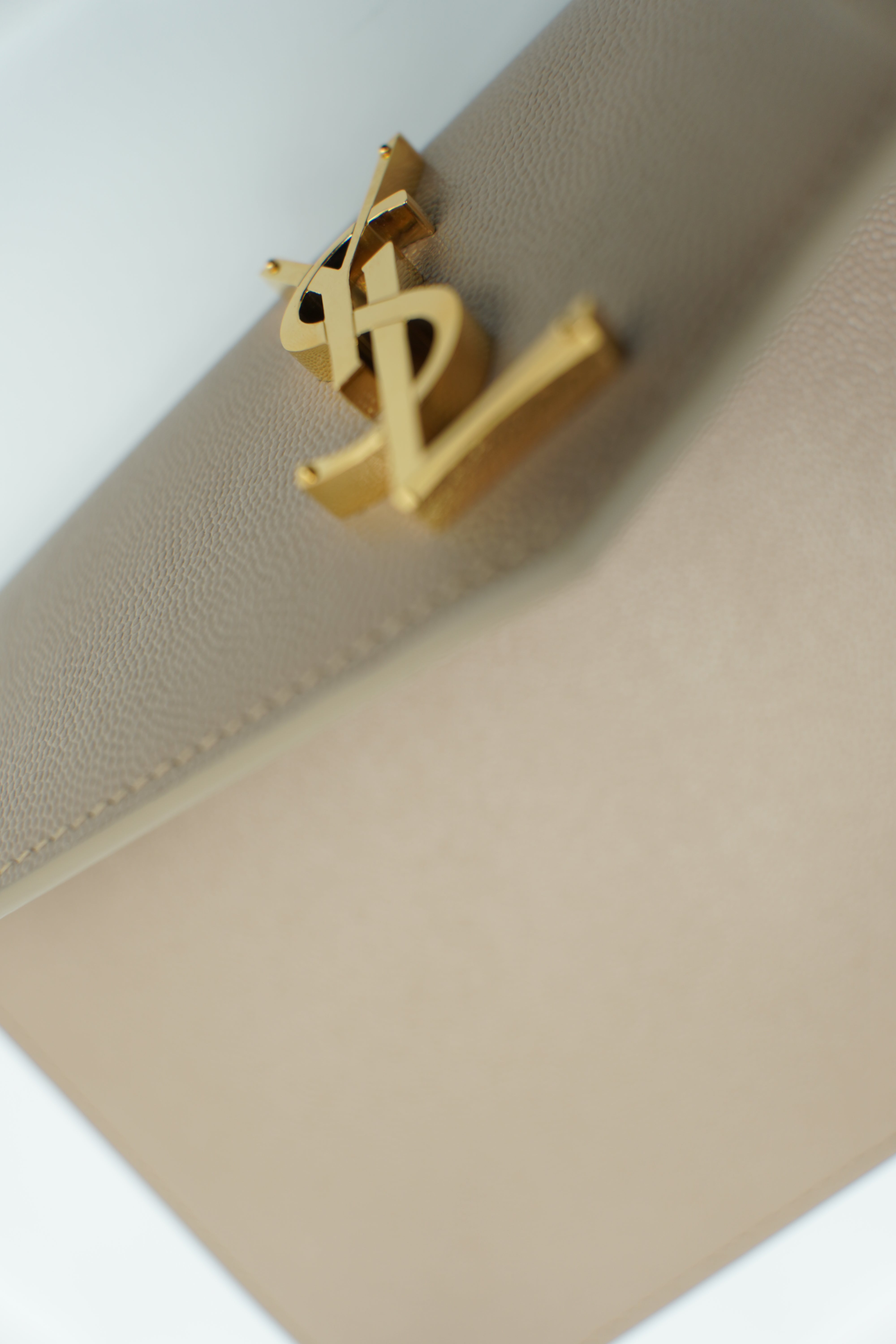 Saint Laurent Pochette Uptown Pelle Groffata Tortora