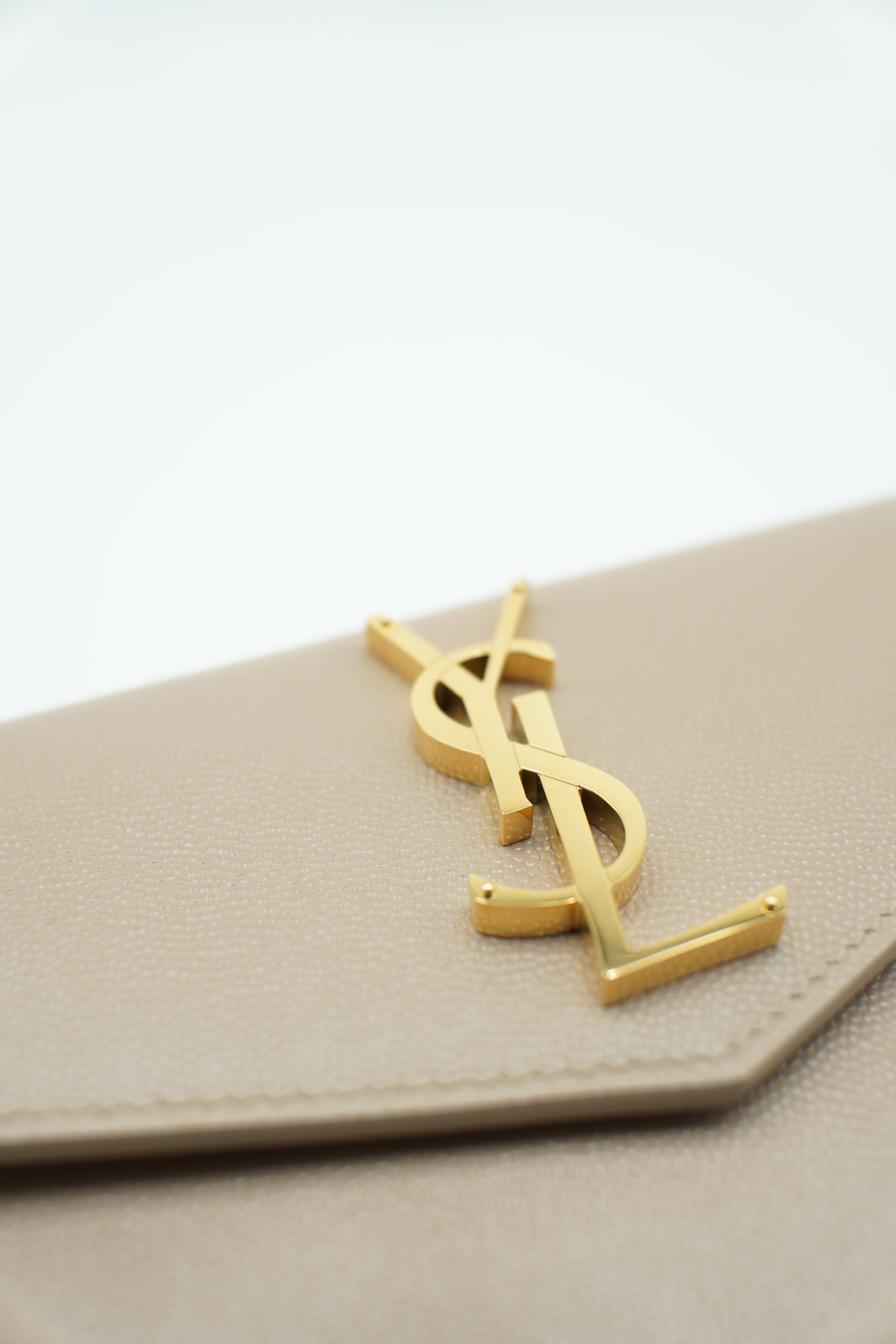 Saint Laurent Pochette Uptown Pelle Groffata Tortora borsa usata autentica - Aurea Luxury Lab