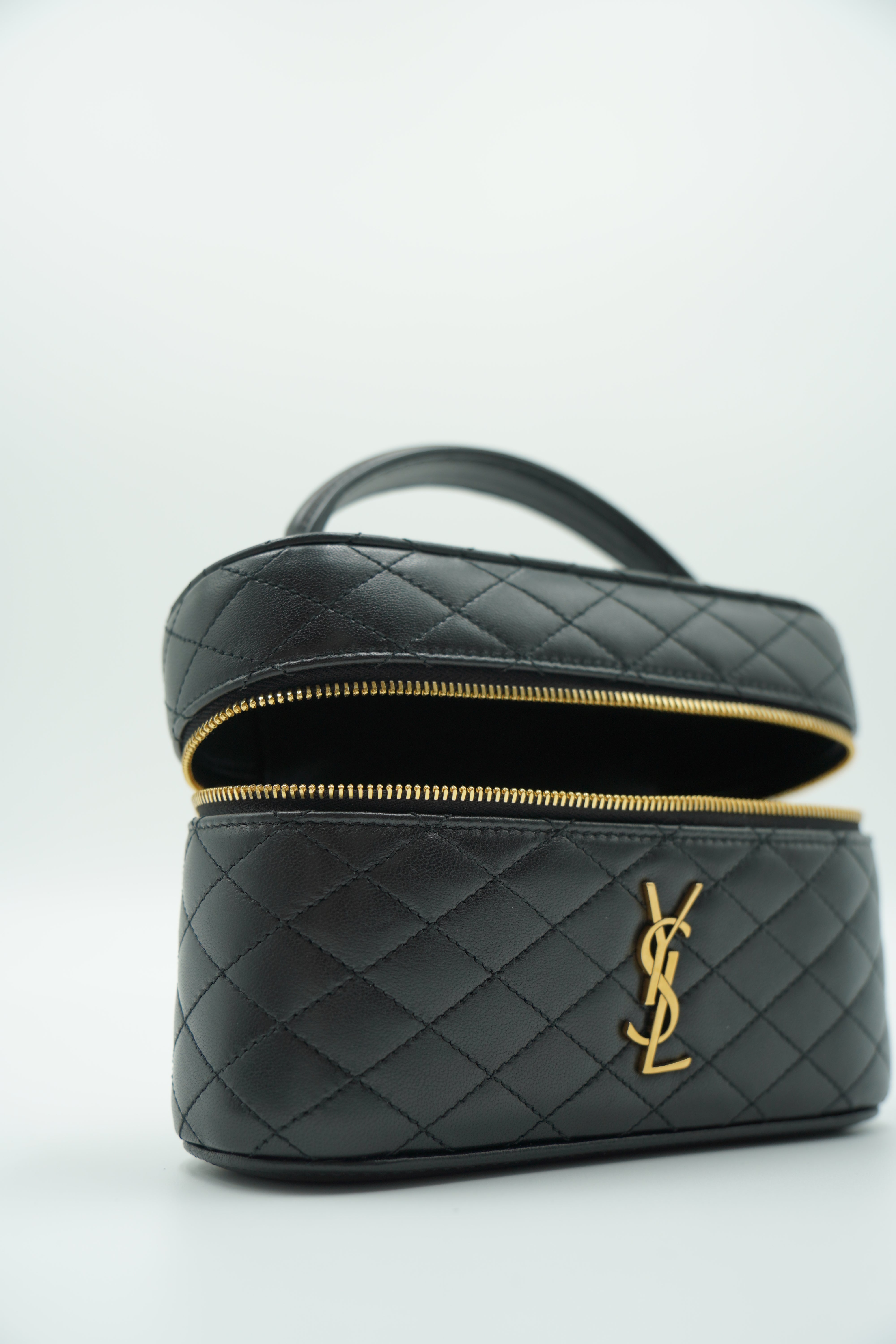 Saint Laurent Borsa Vanitiy Gaby Medium Pelle Agnello Nero luxury resale autentica - Aurea Luxury Lab