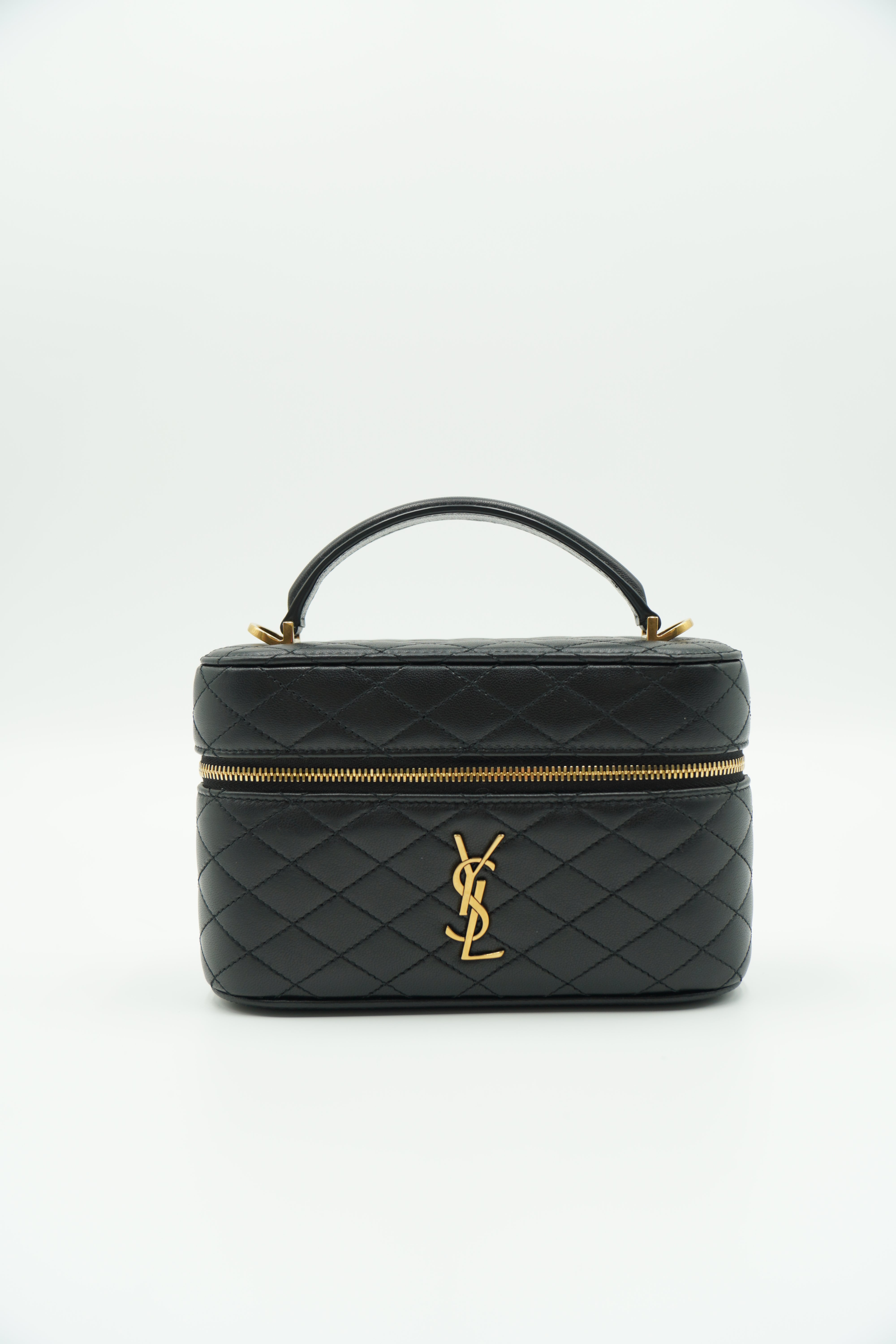 Saint Laurent Borsa Vanitiy Gaby Medium Pelle Agnello Nero usata come nuova certificata - Aurea Luxury Lab