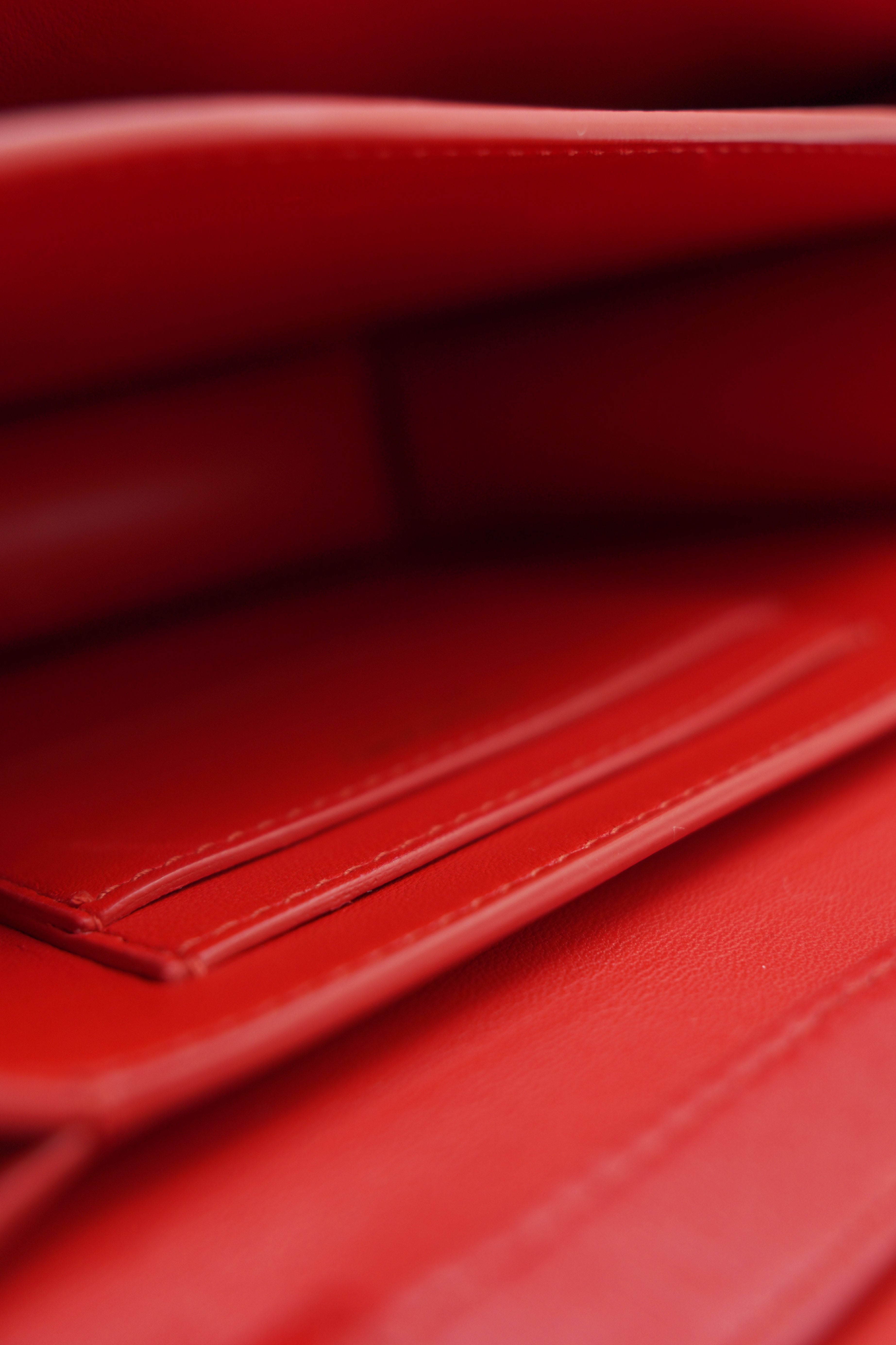 Salvatore Ferragamo Fiamma Leather Shoulder Bag in Red