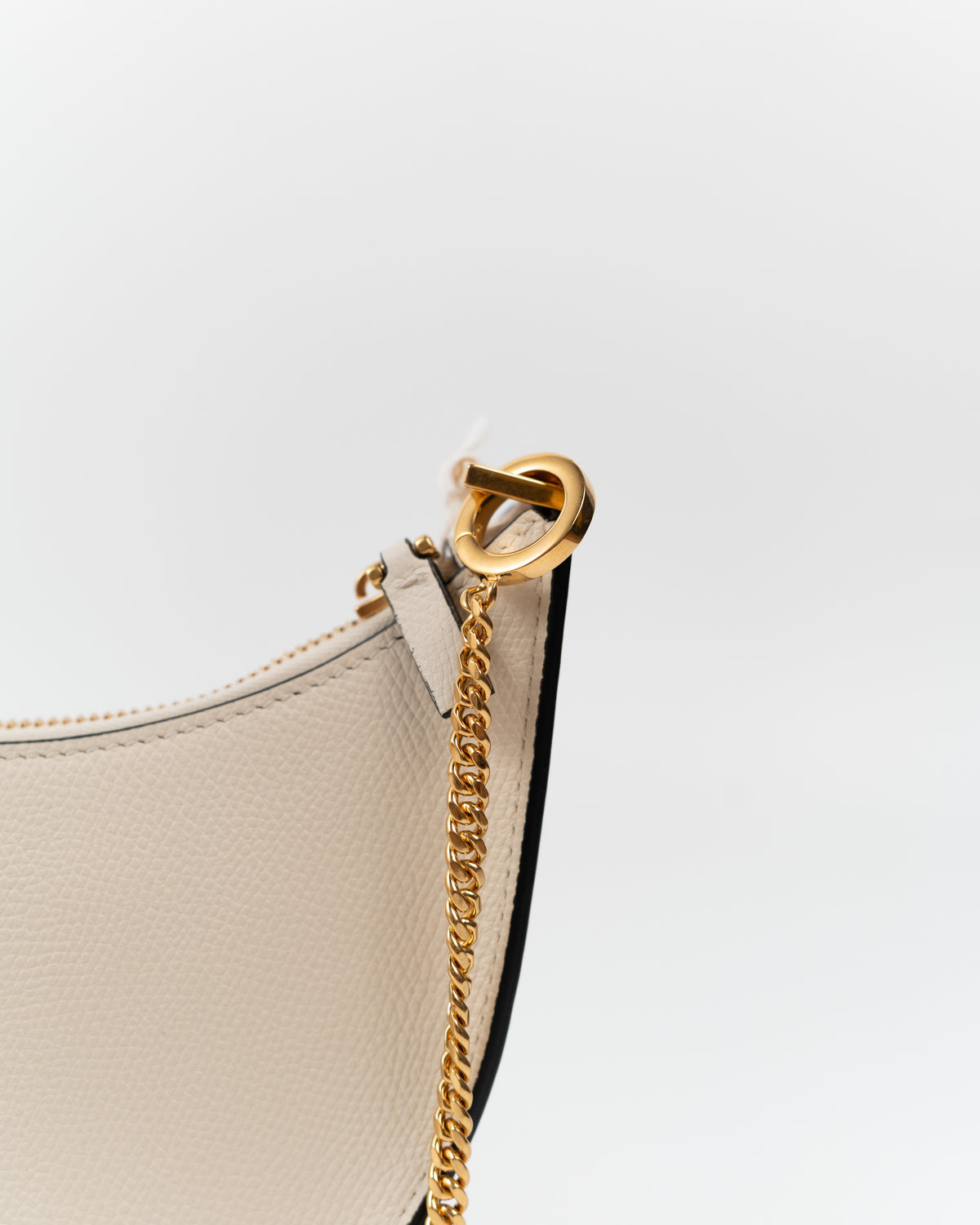 Valentino Garavani Borsa Mini Hobo VLogo Signature Pelle Bianca nuova mai utilizzata certificata - Aurea Luxury Lab