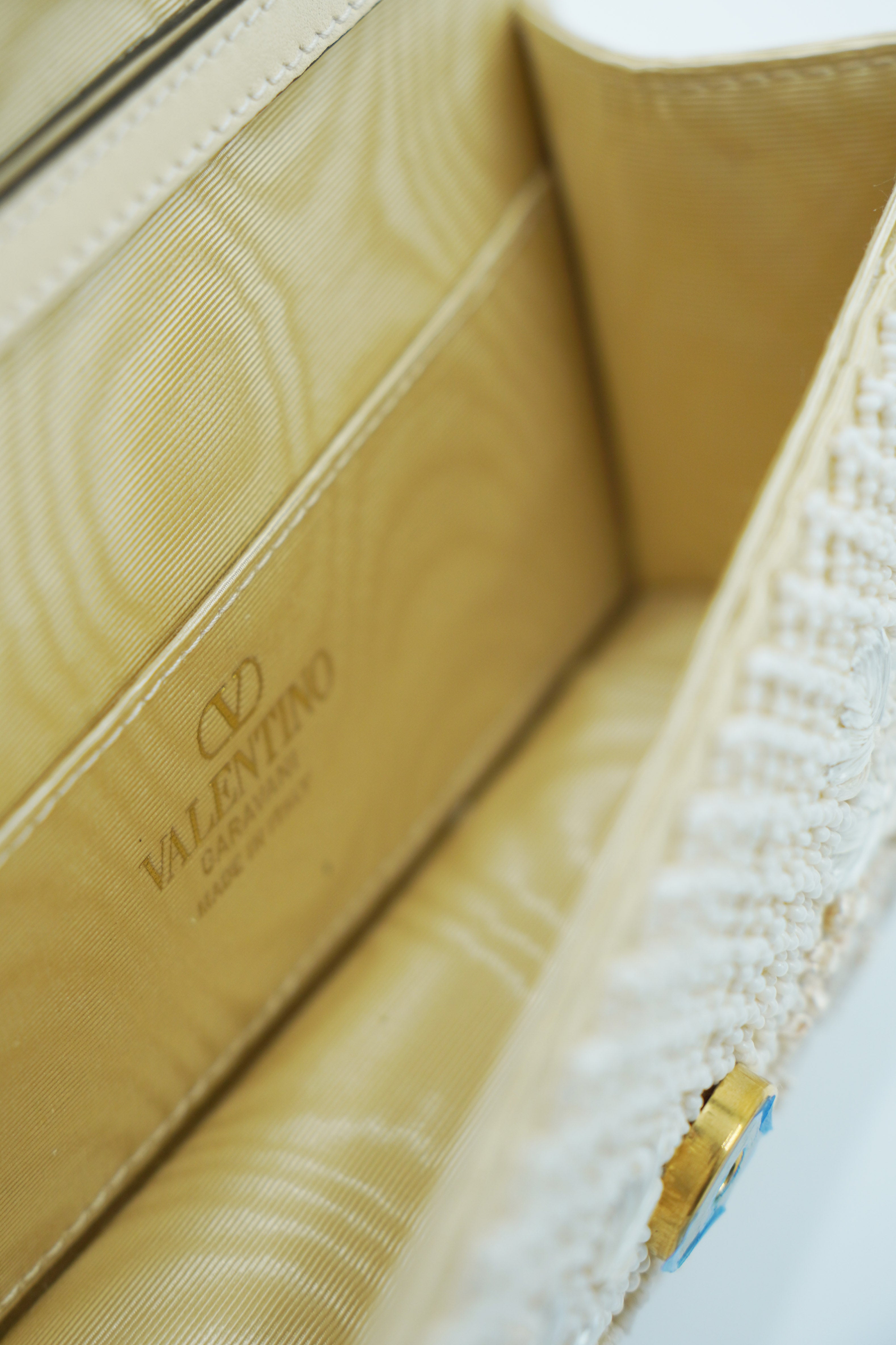 Valentino Garavani Borsa a Spalla Locò In Pizzo Strass e Logo Gioiello pre-owned autentica - Aurea Luxury Lab