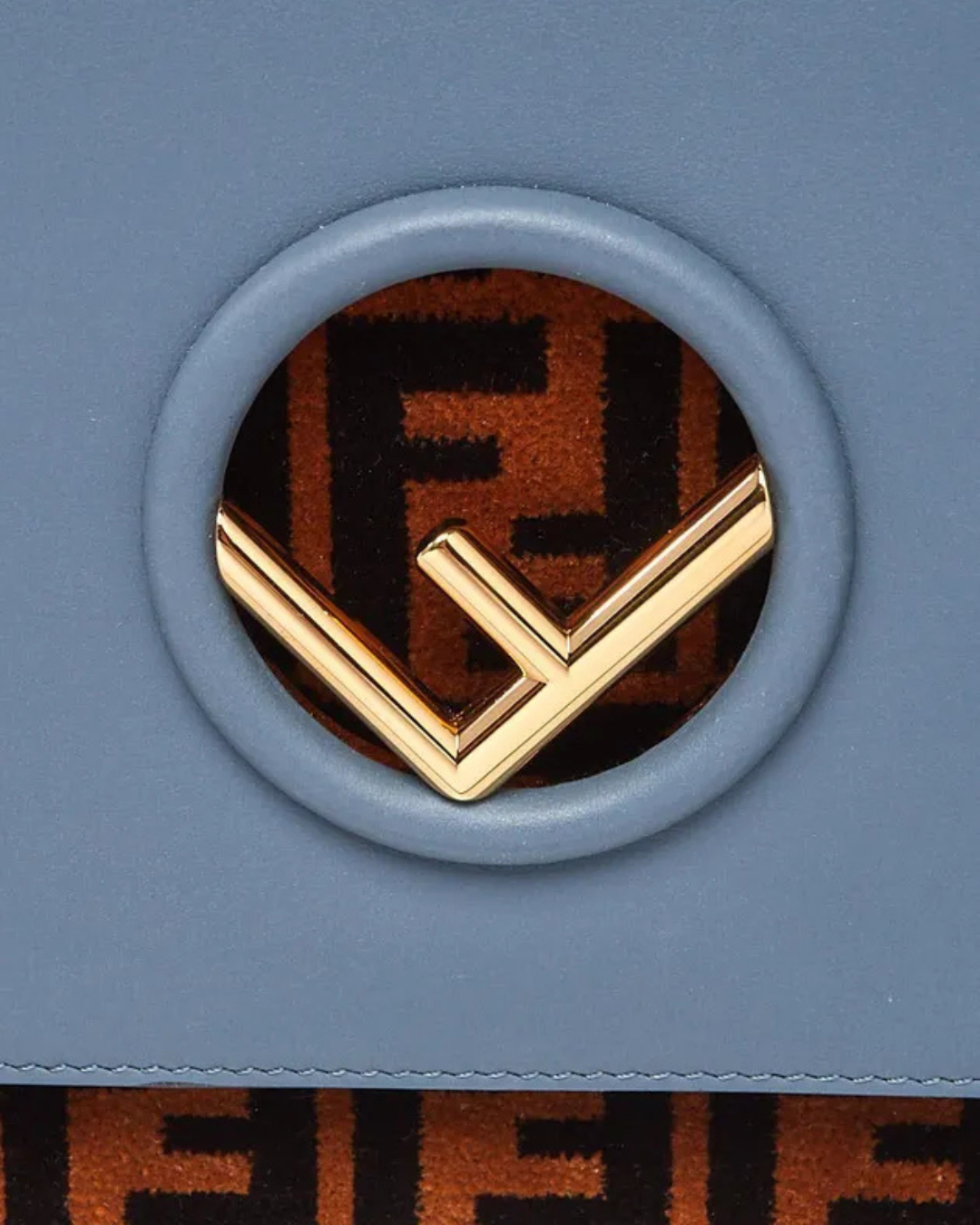 Fendi Borsa Kan I Pelle Blu Logo FF come nuova certificata - Aurea Luxury Lab
