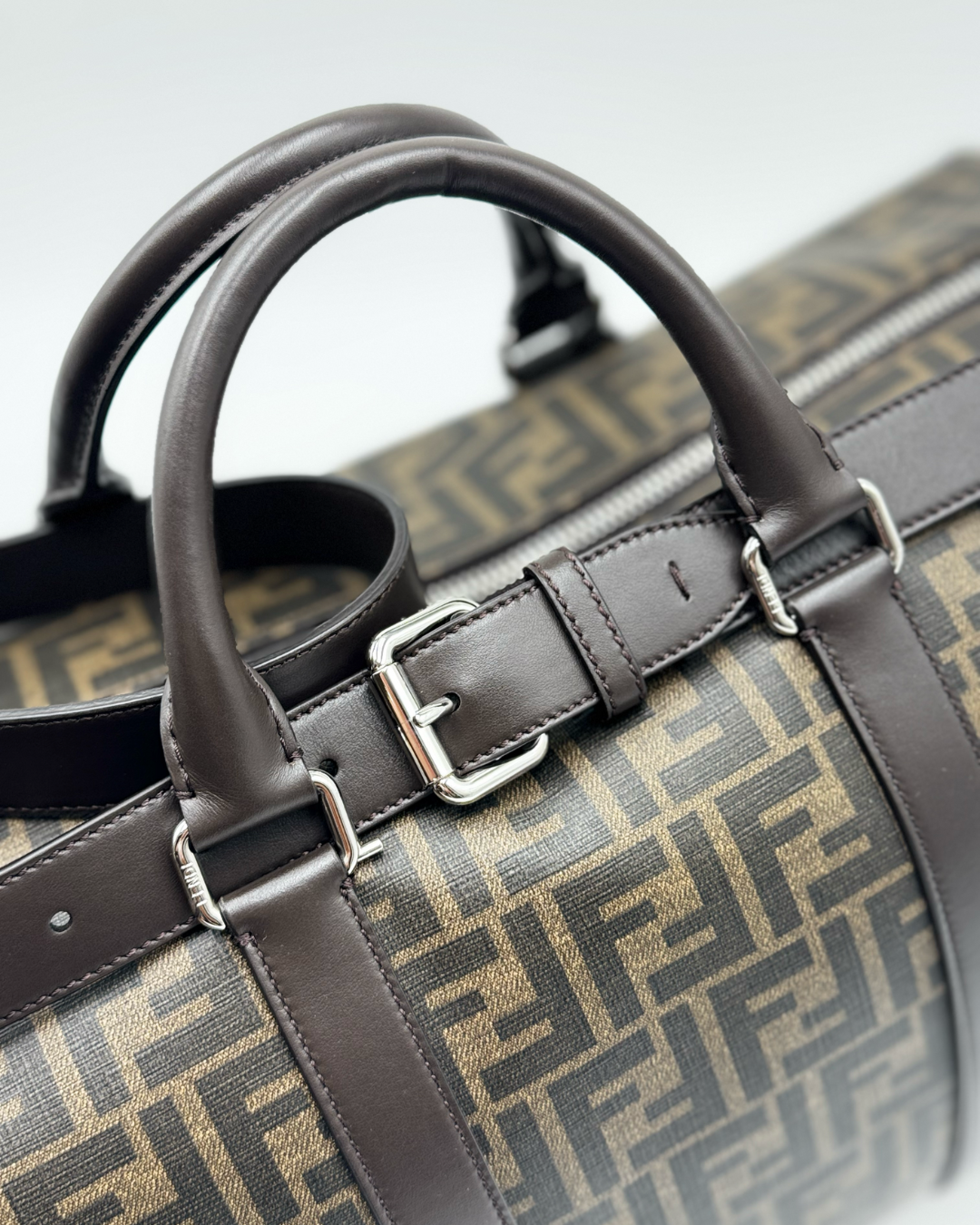 Bolso de lona mediano FF de Fendi