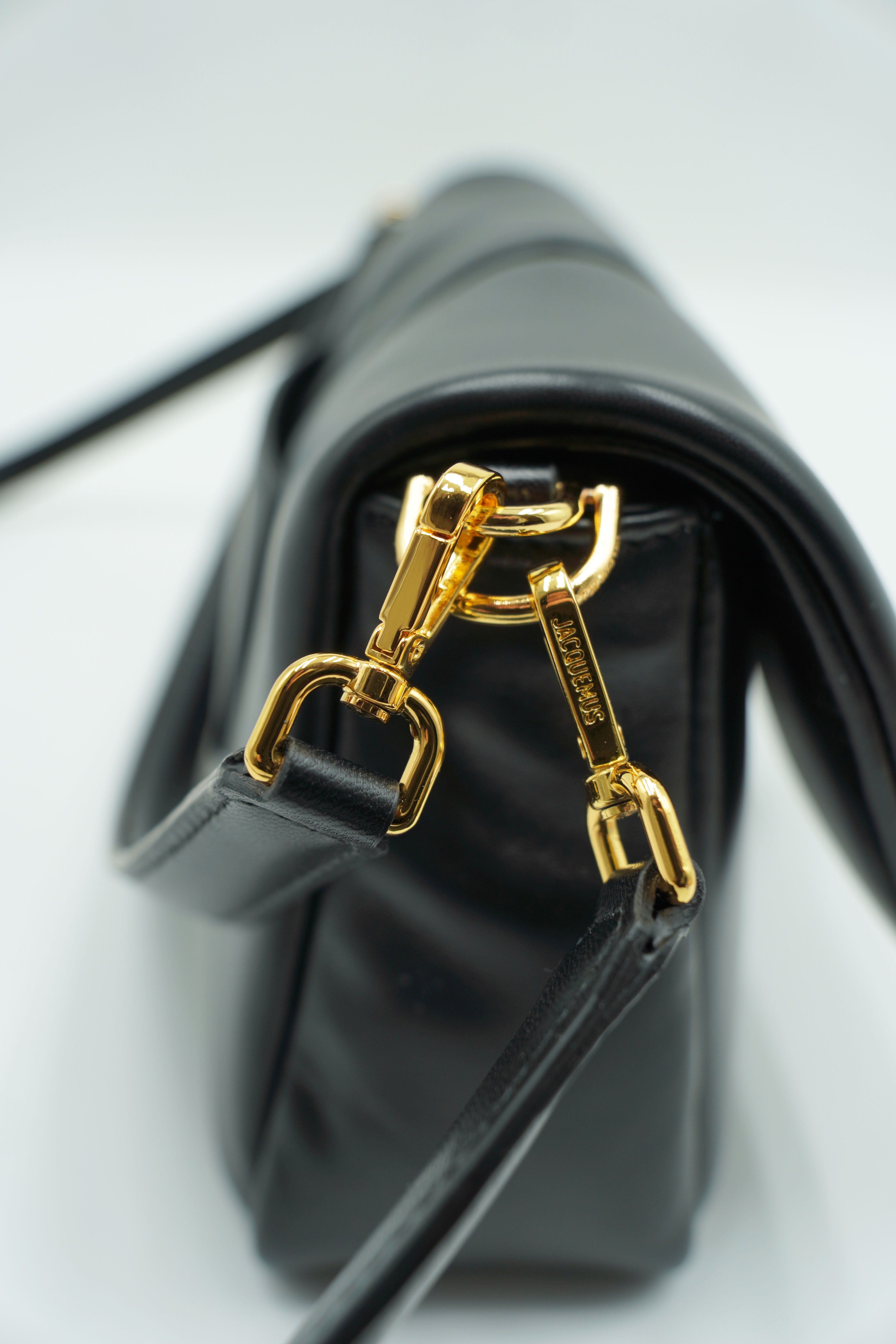 Jacquemus Borsa Le Petite Bambimou in pelle di agnello nera