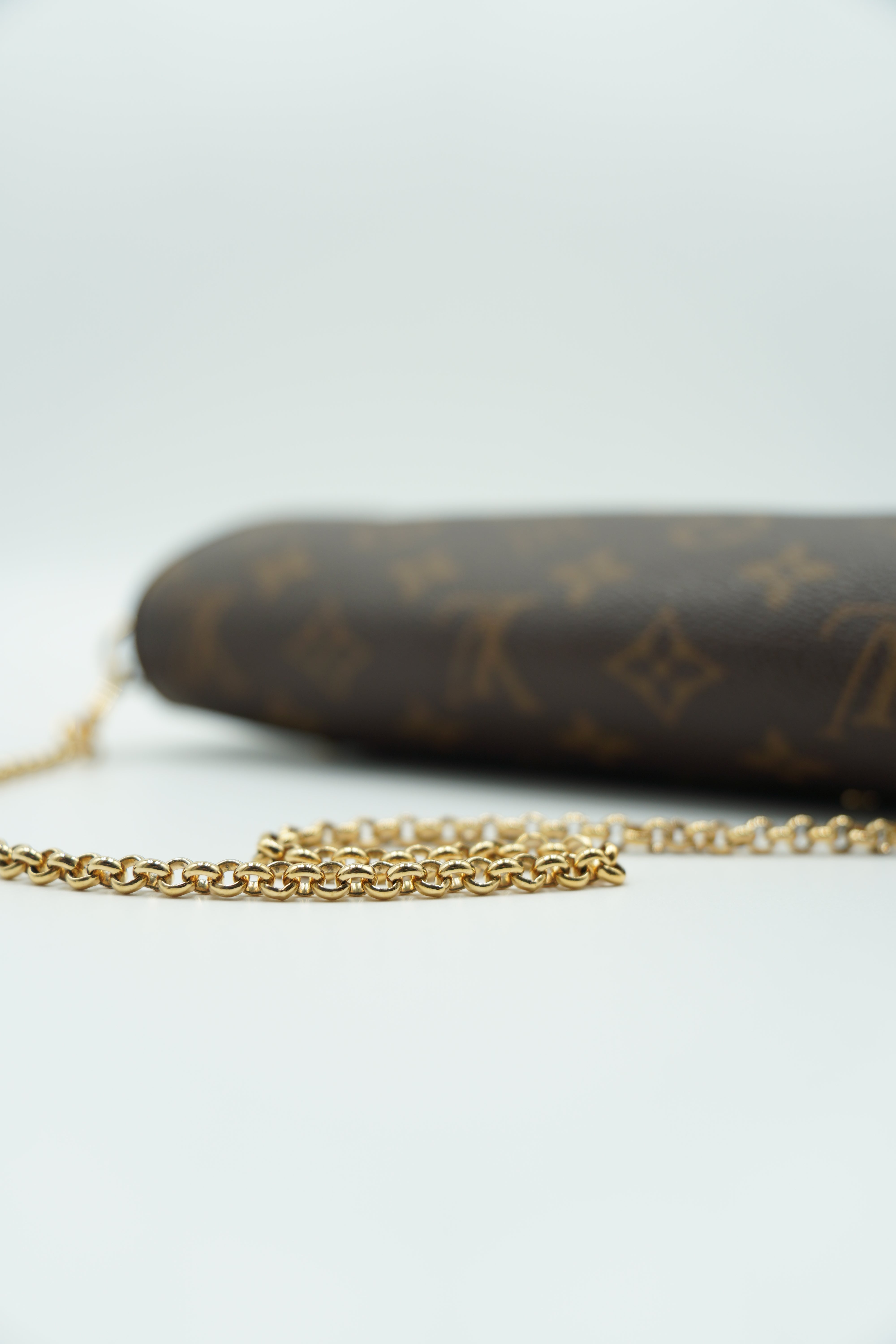 Bolso de hombro Louis Vuitton Favorite PM Monogram