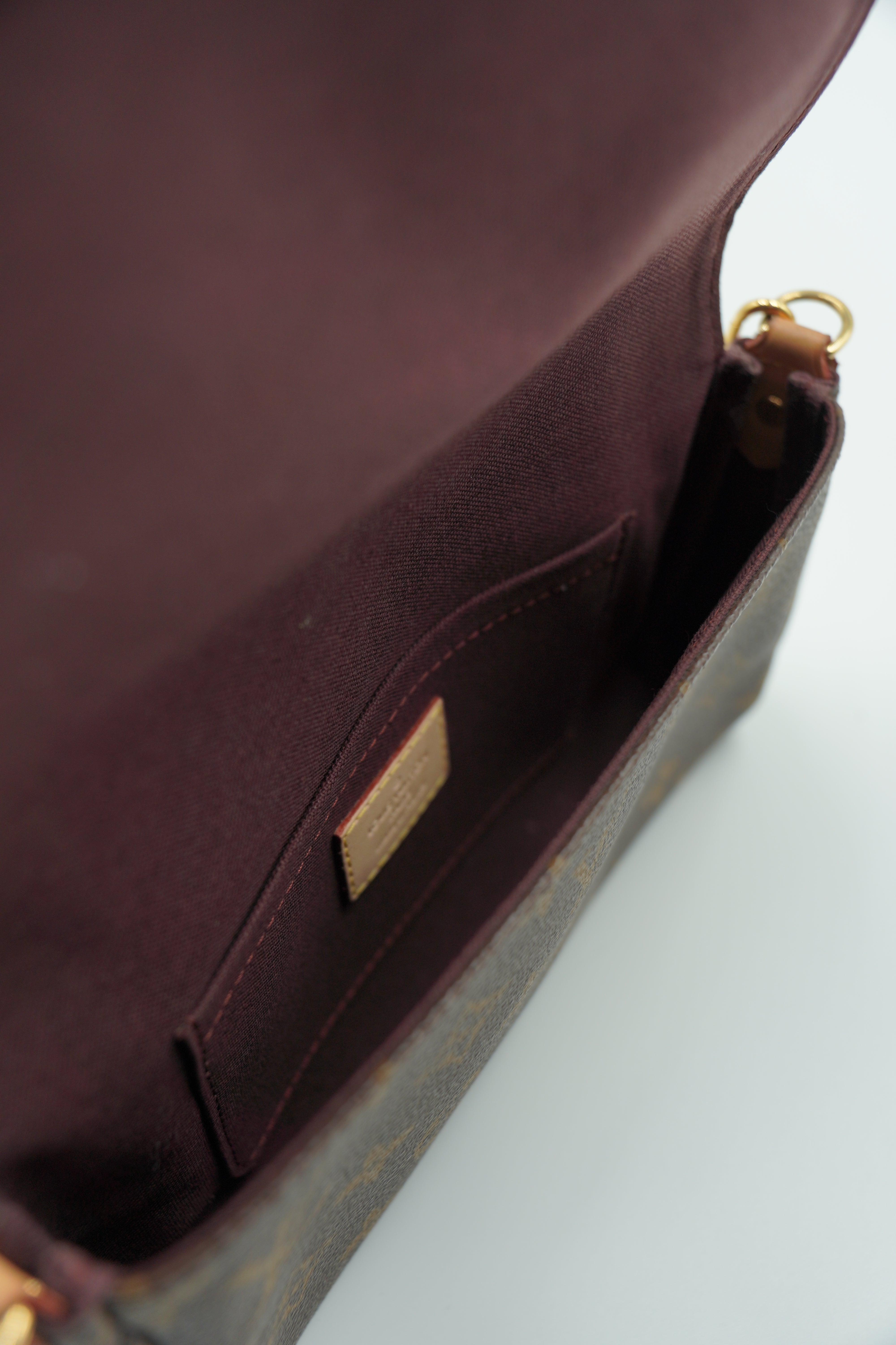 Bolso de hombro Louis Vuitton Favorite PM Monogram