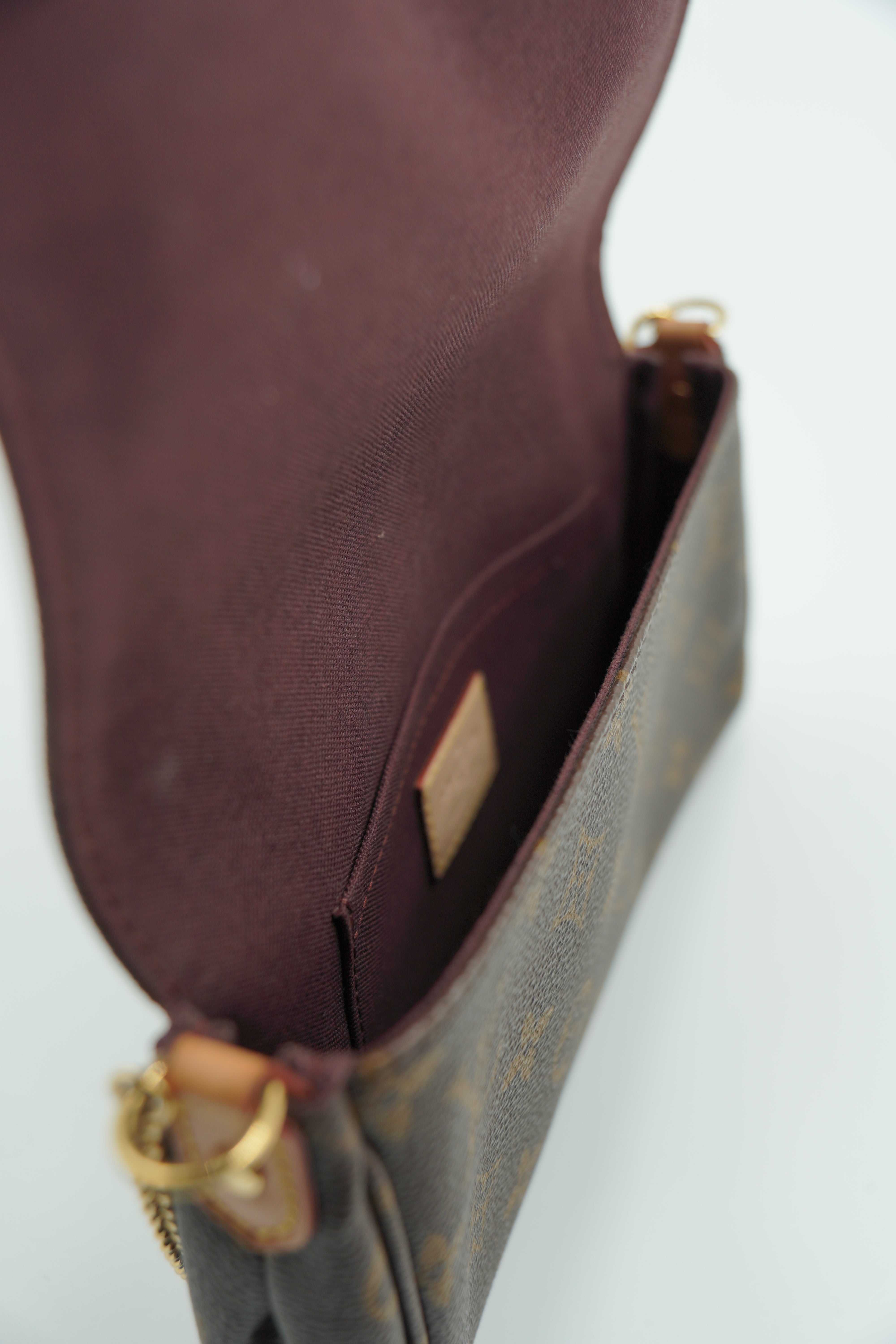 Louis Vuitton Favourite MM Monogram Shoulder Bag - Used Authentic